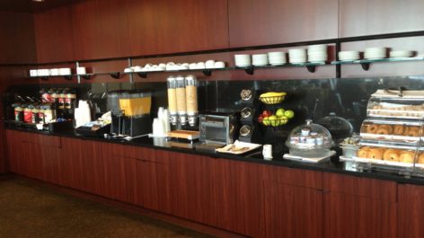 Sala VIP United Club - Aeroporto de Newark (EWR) e Overbooking