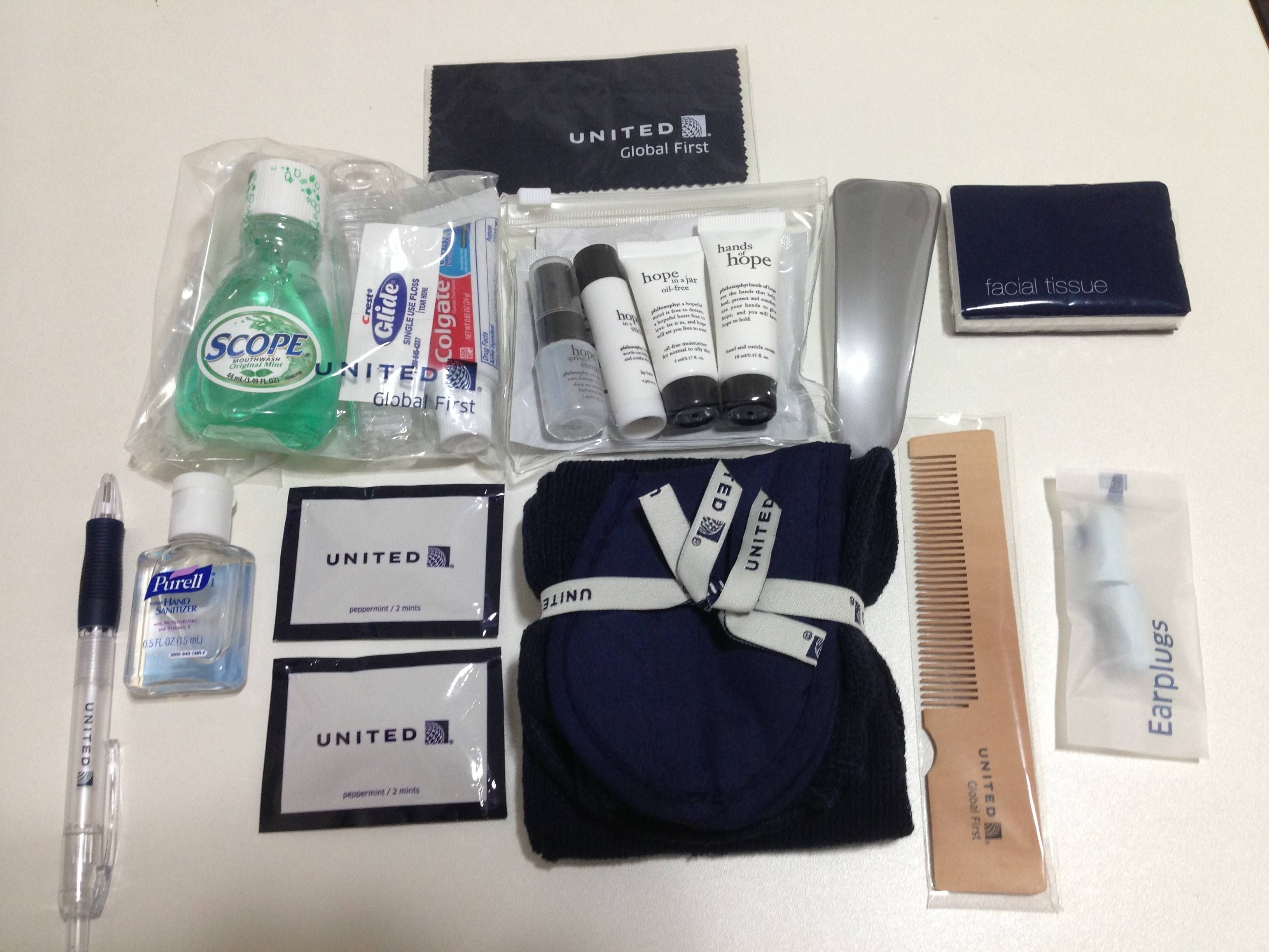 Kit de Amenidades United Primeira Classe - Amenity Kit United Global First