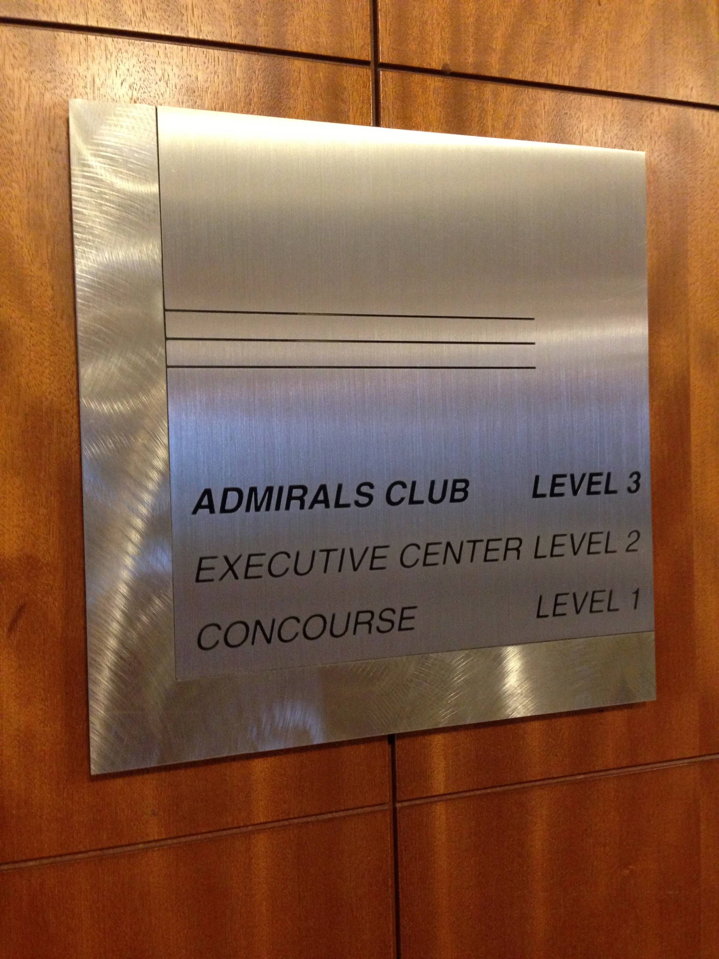 Admirals Club Terminal 3 Chicago