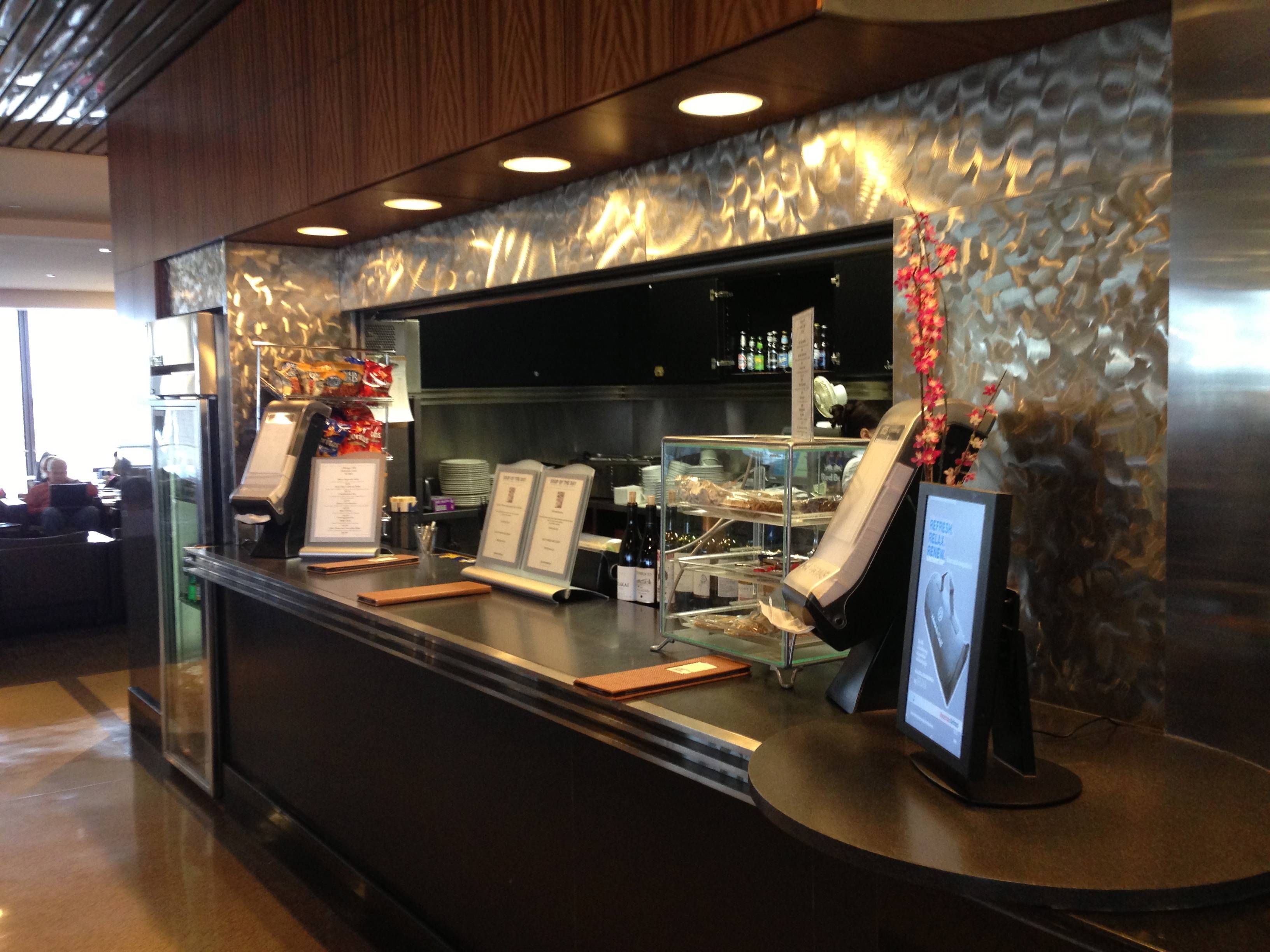 Admirals Club Terminal 3 Chicago