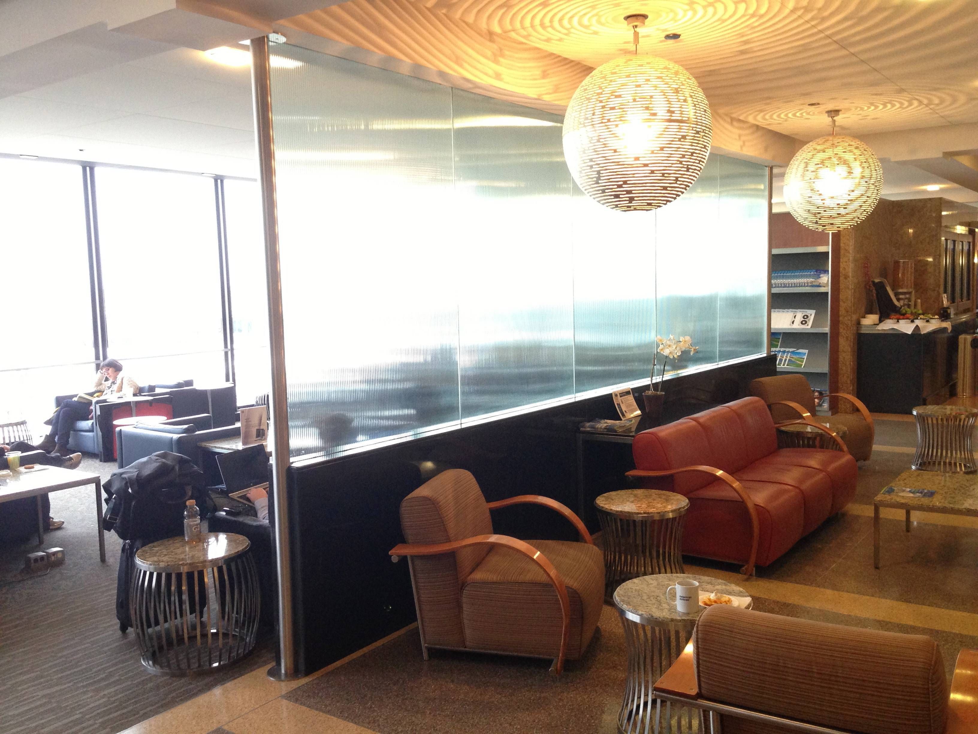 Admirals Club Terminal 3 Chicago
