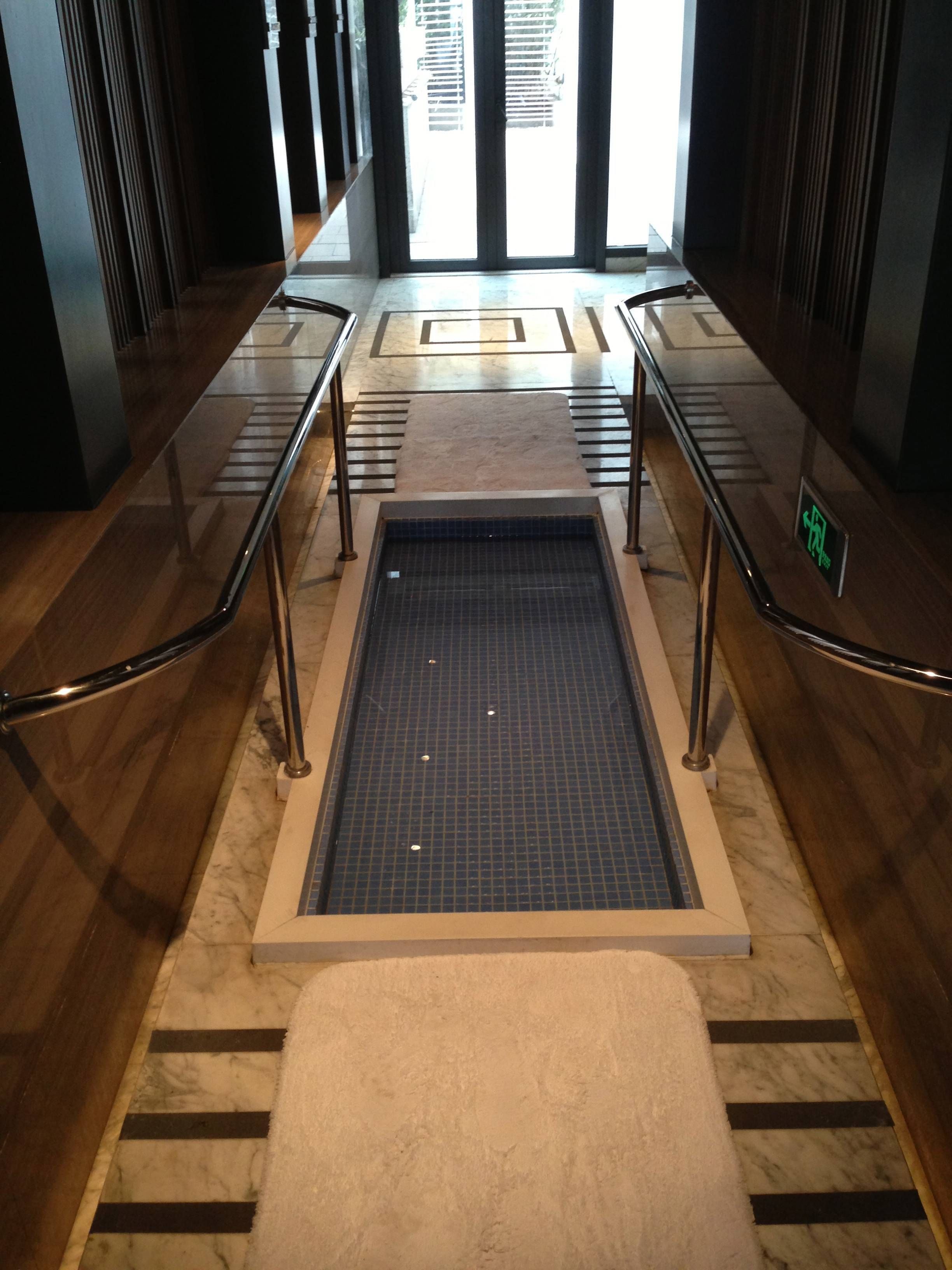 Hilton Wangfujing Spa Swimming Pool Gym