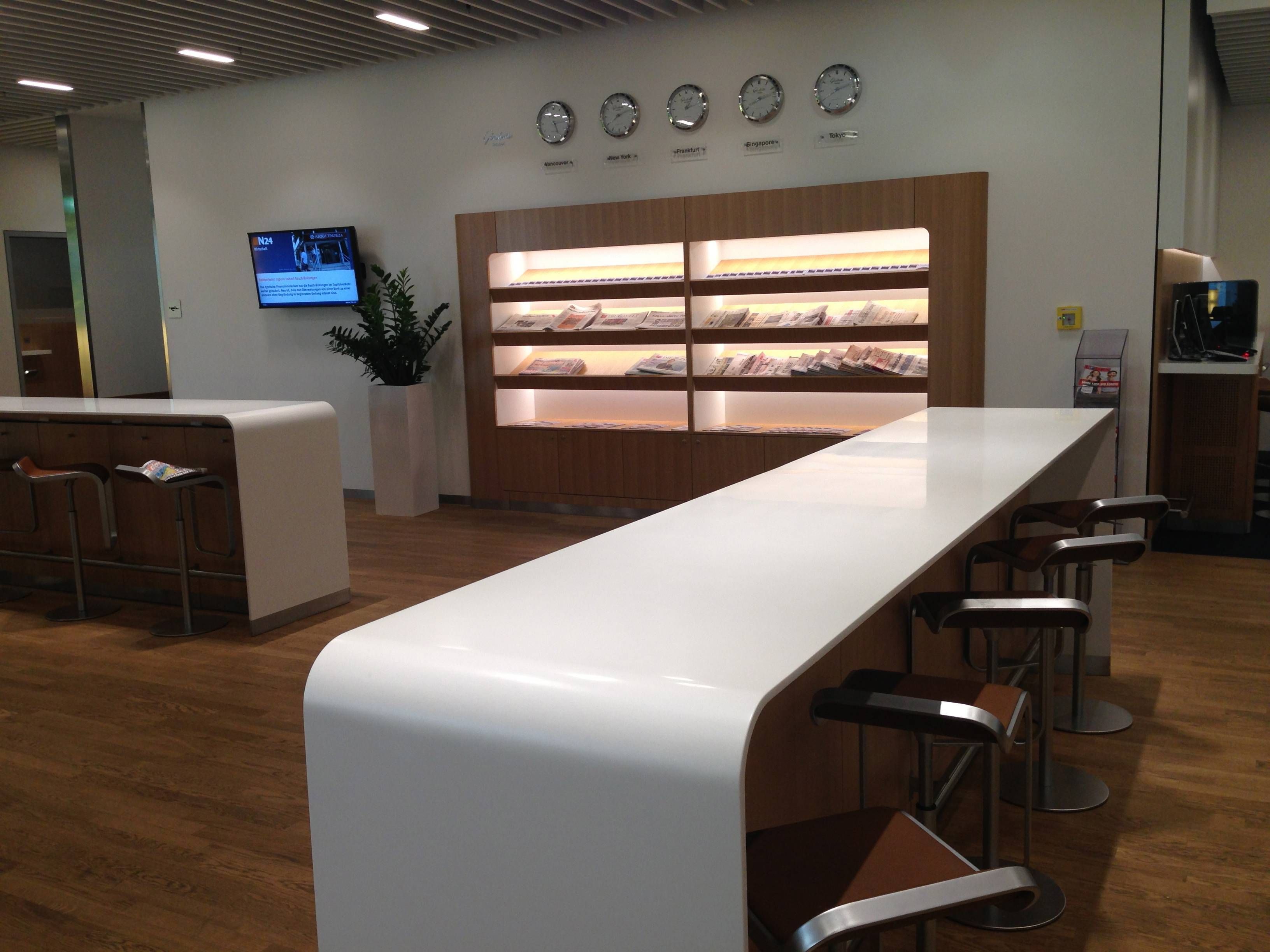 Lufthana Senator Lounge