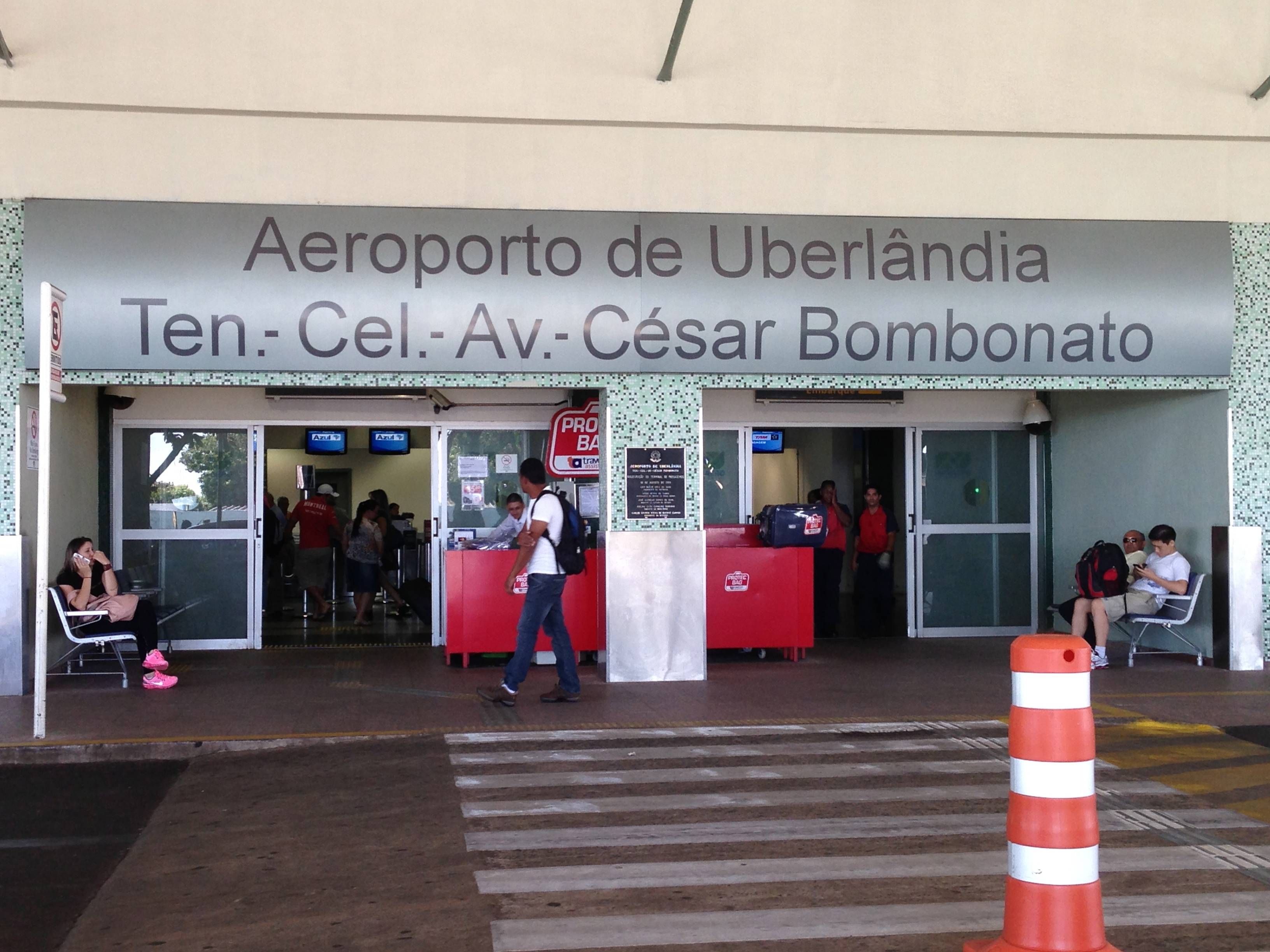 aeroporto uberlandia