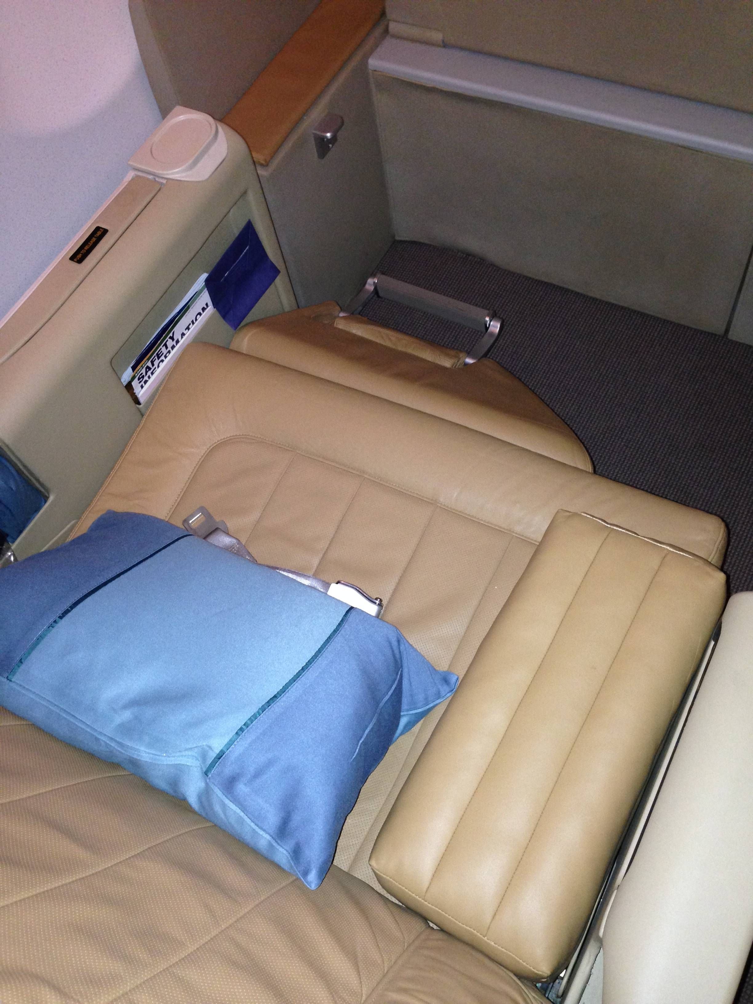 Singapore Airlines A340 All Business Class SQ21
