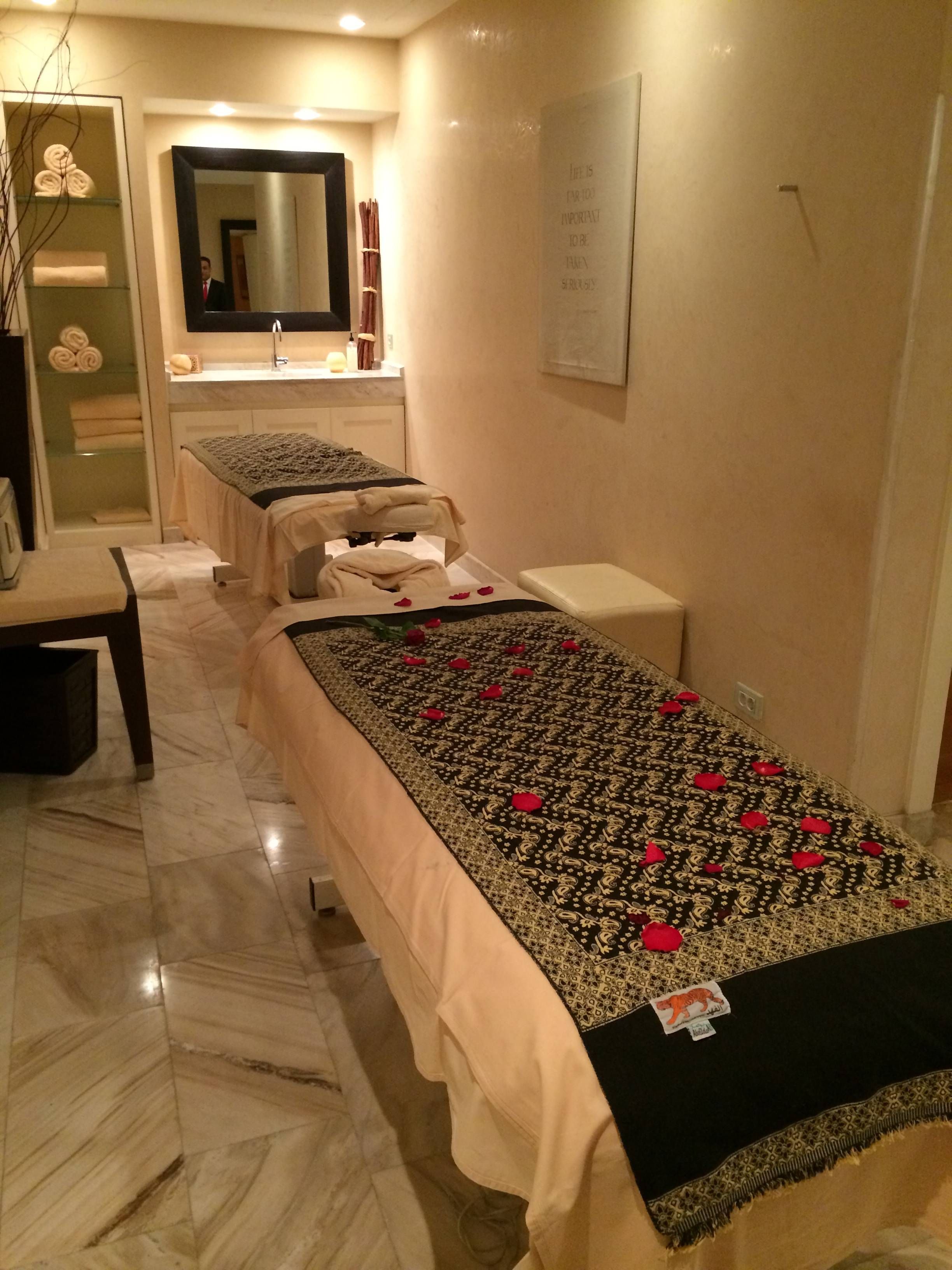 Four Seasons Hotel Cairo at Nile Plaza