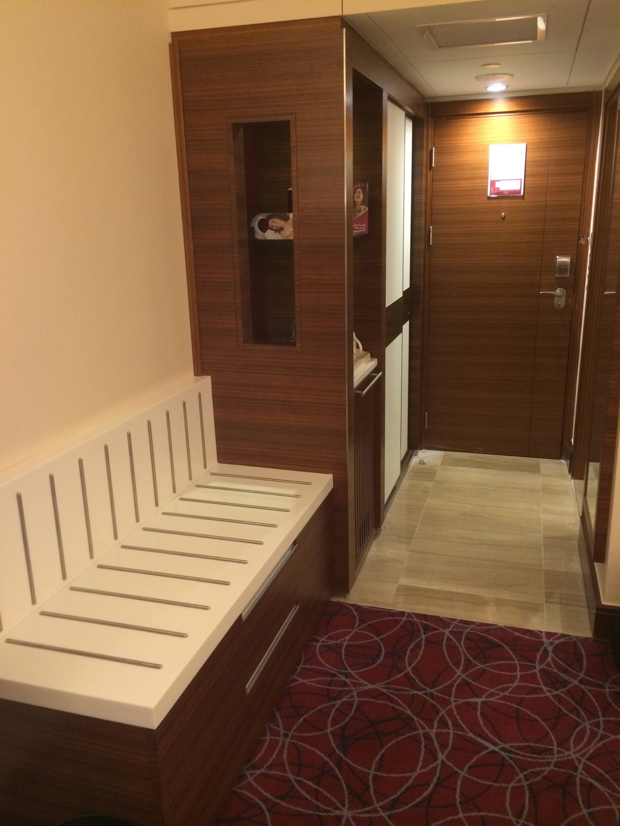 crowne plaza amman