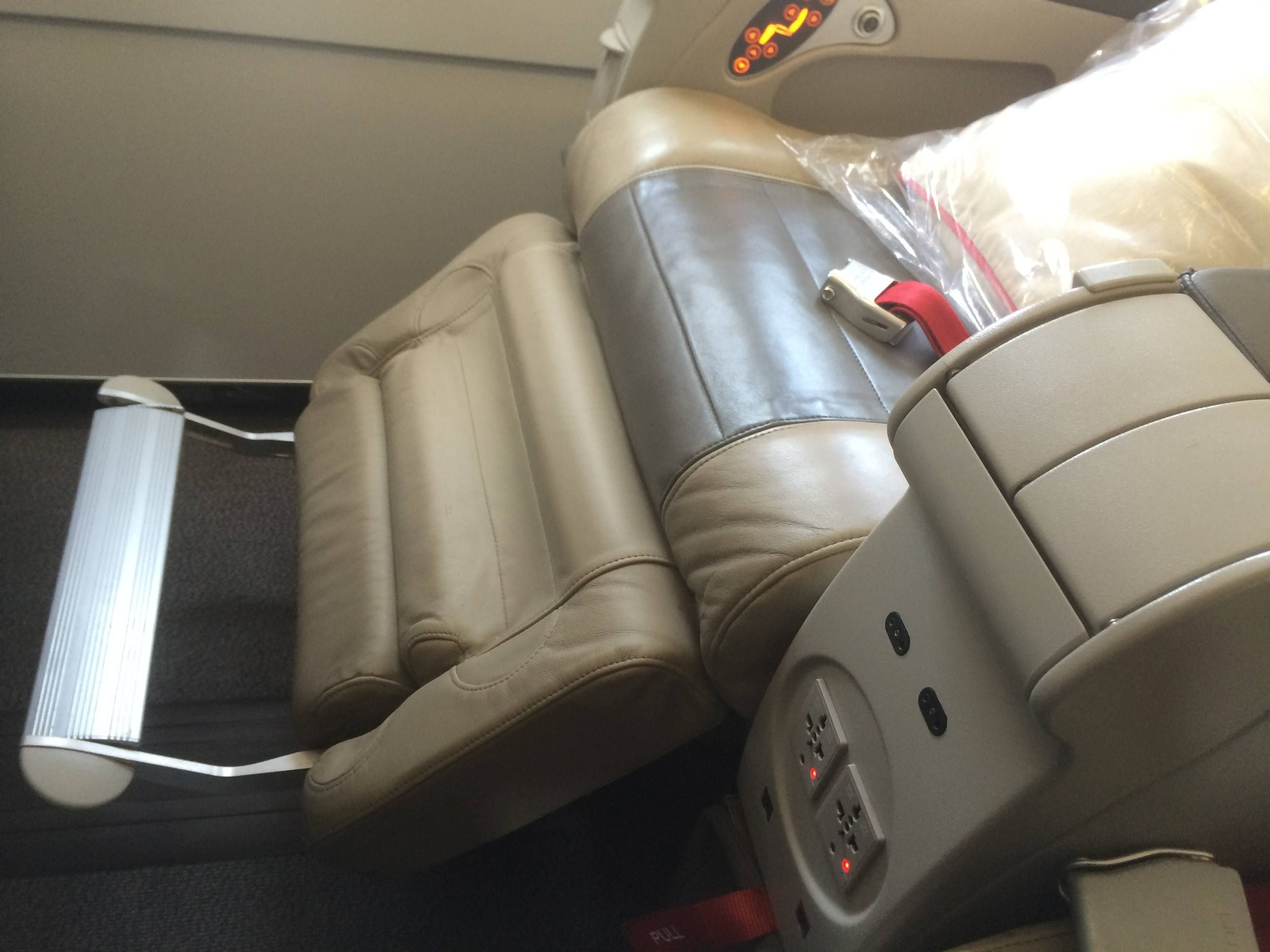 Royal Jordanian A320 Business Class