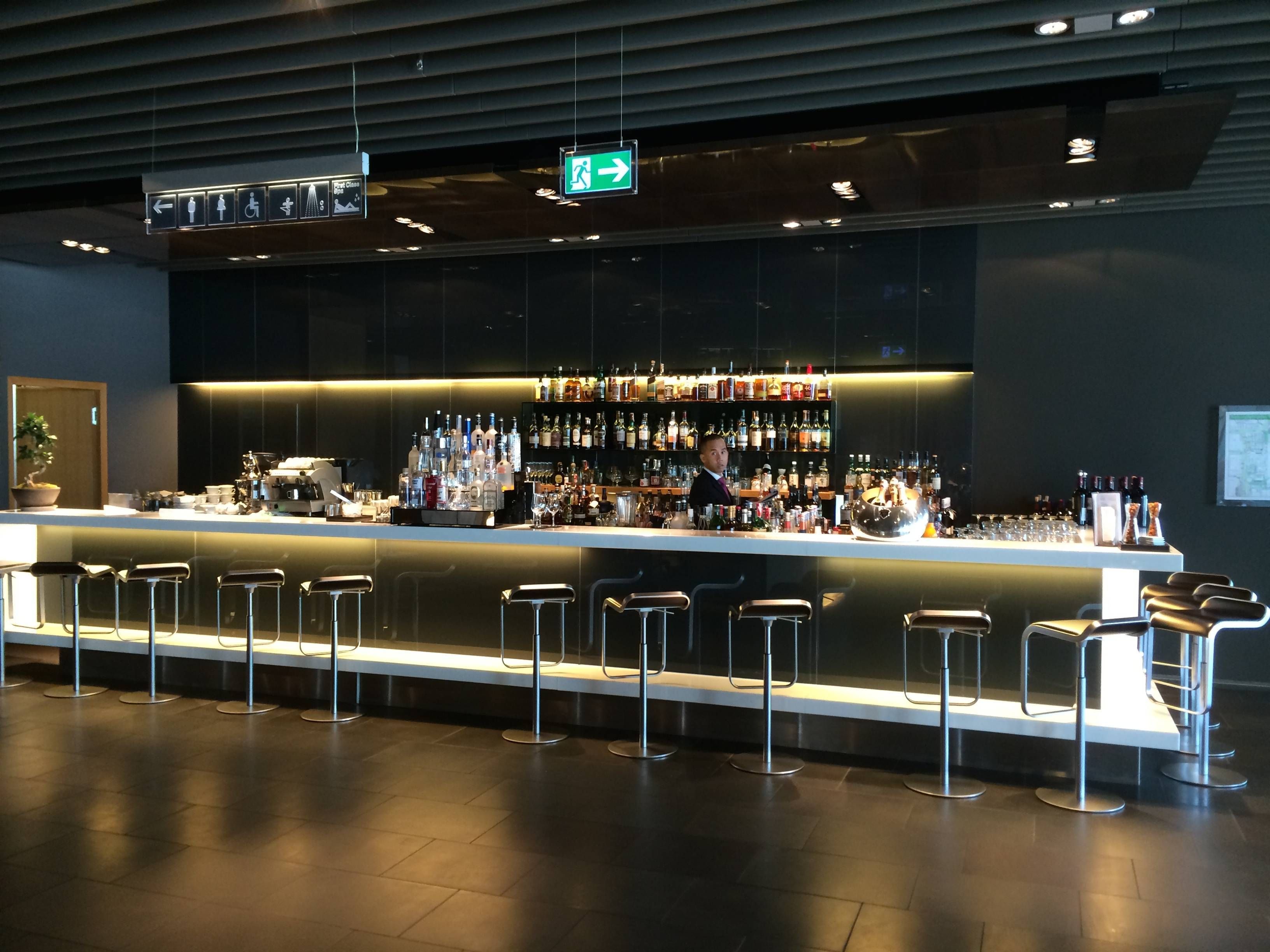 lufthansa first class lounge frankfurt - passageirdeprimeira