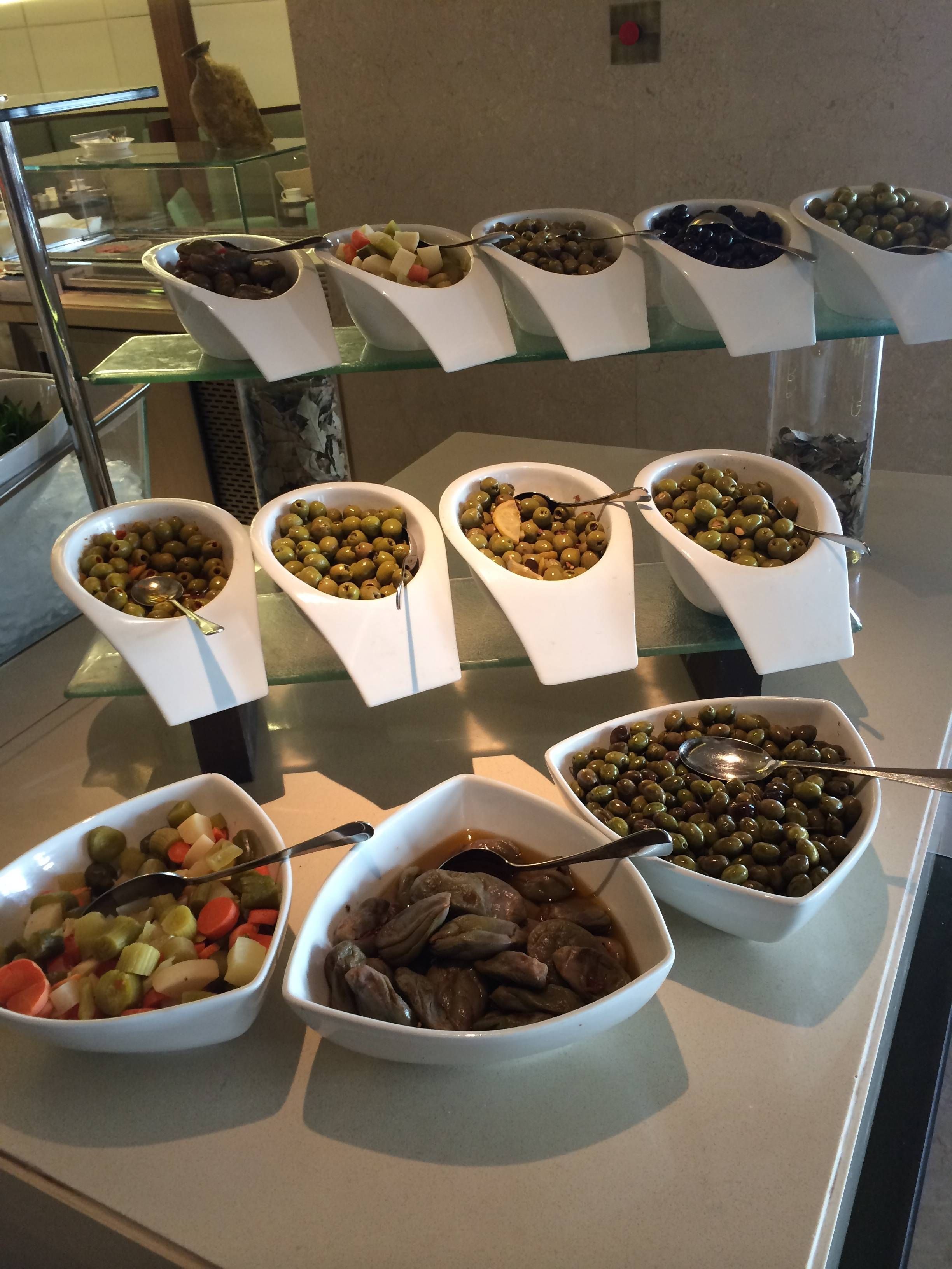 intercontinental phoenicia beirut
