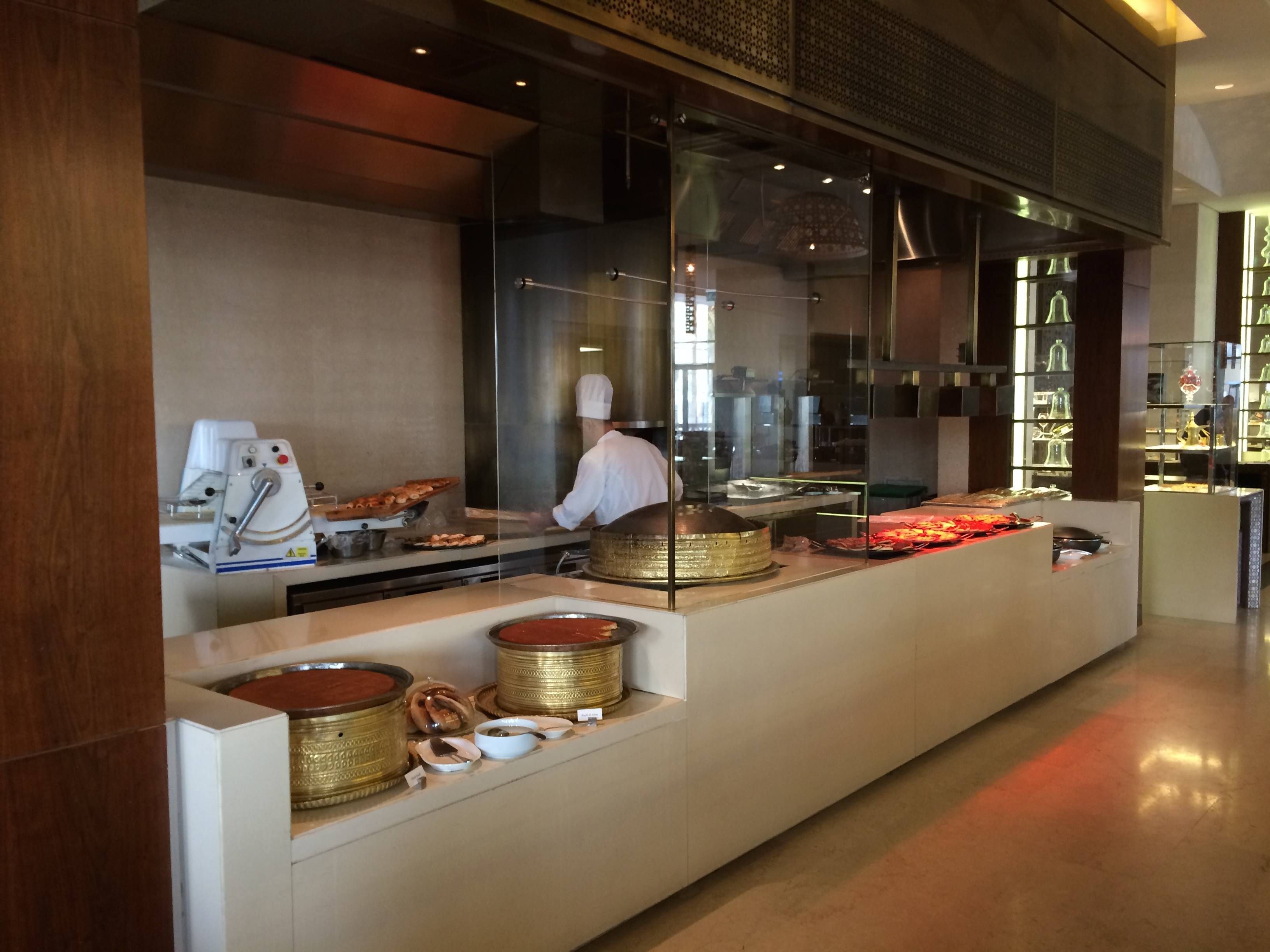 intercontinental phoenicia beirut