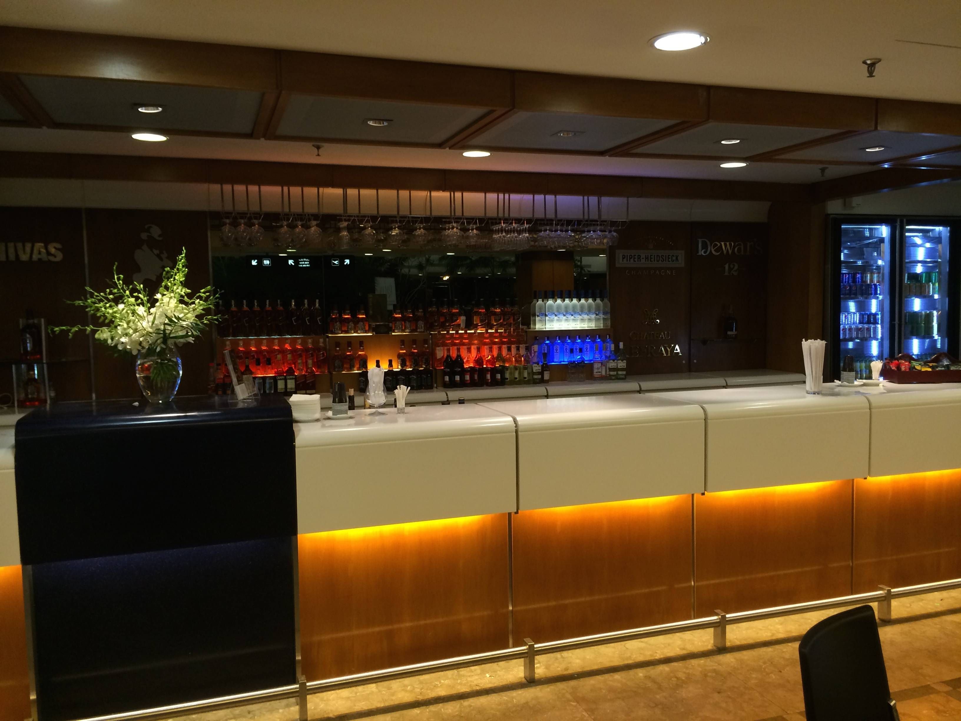 mea cedar lounge - passageirodeprimeira