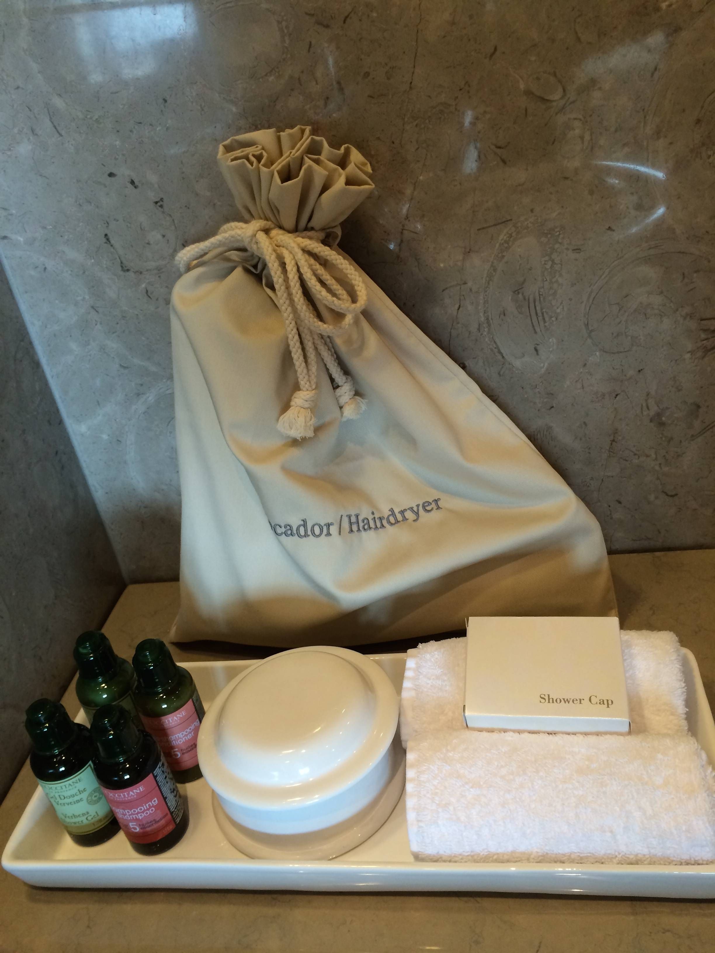 Four Seasons Hotel Ritz Lisbon - passageirodeprimeira