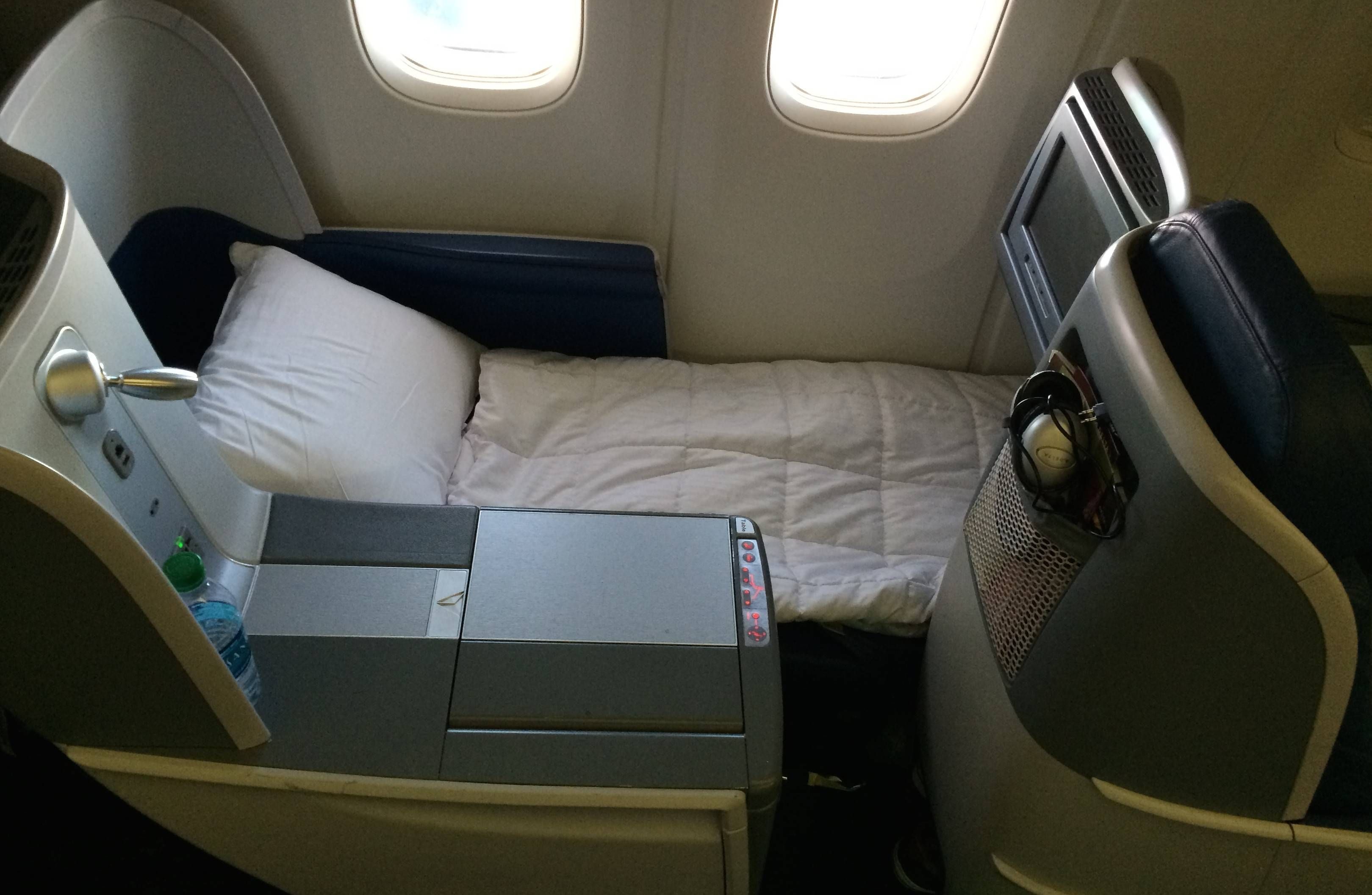 Delta Business Elite B767-400ER  Executiva Passageirodeprimeira