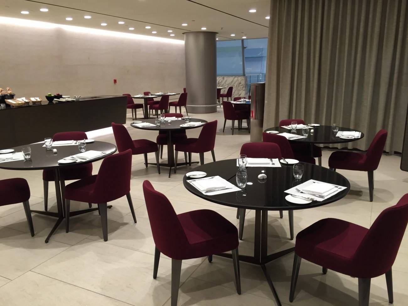 qatar airways arrival lounge
