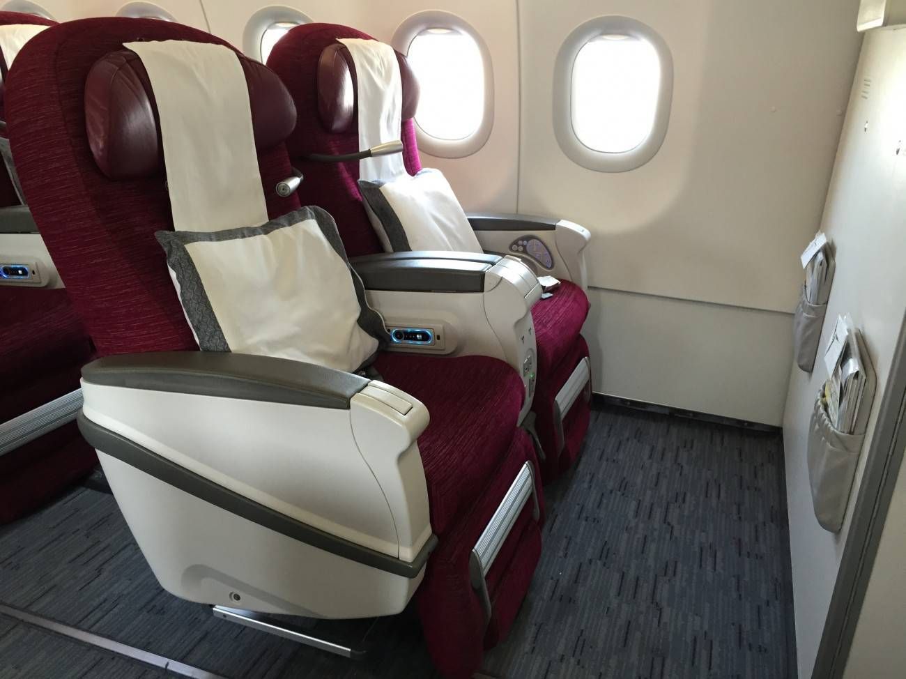 qatar a321 first class