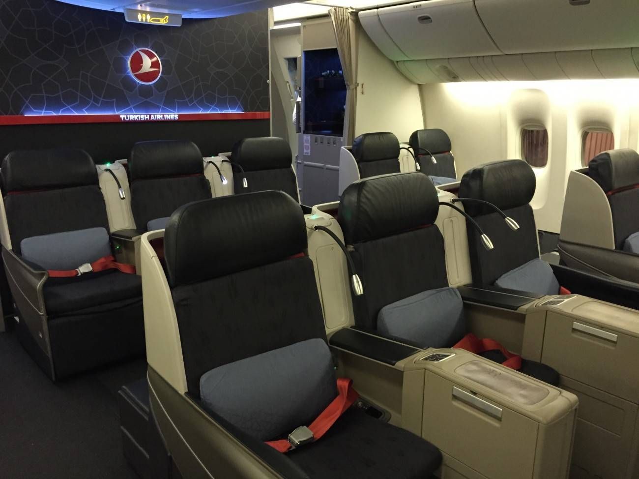 turkish airlines b777-300 business class executiva