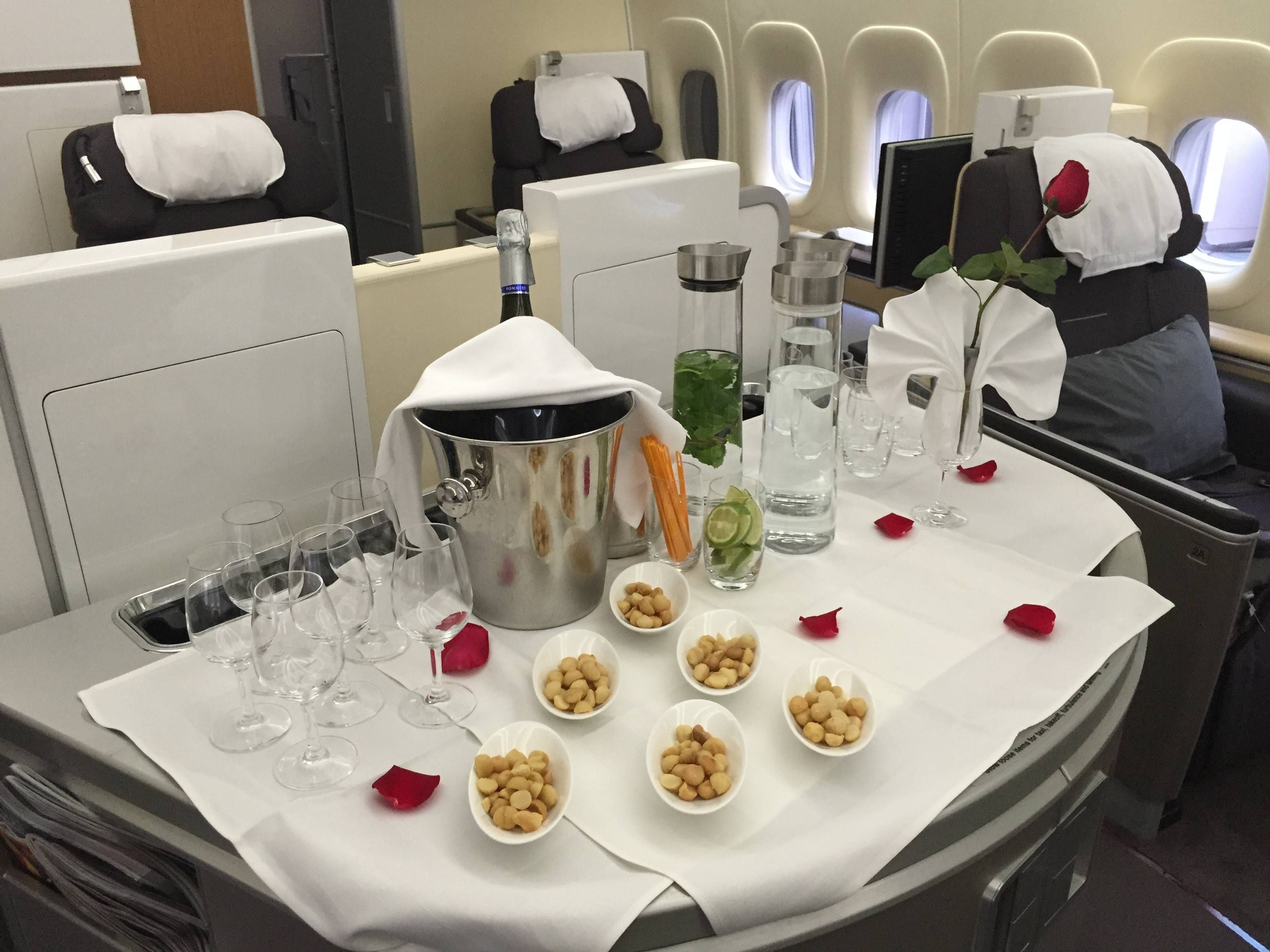 lufthansa primeira classe b747-8 passageirodeprimeira