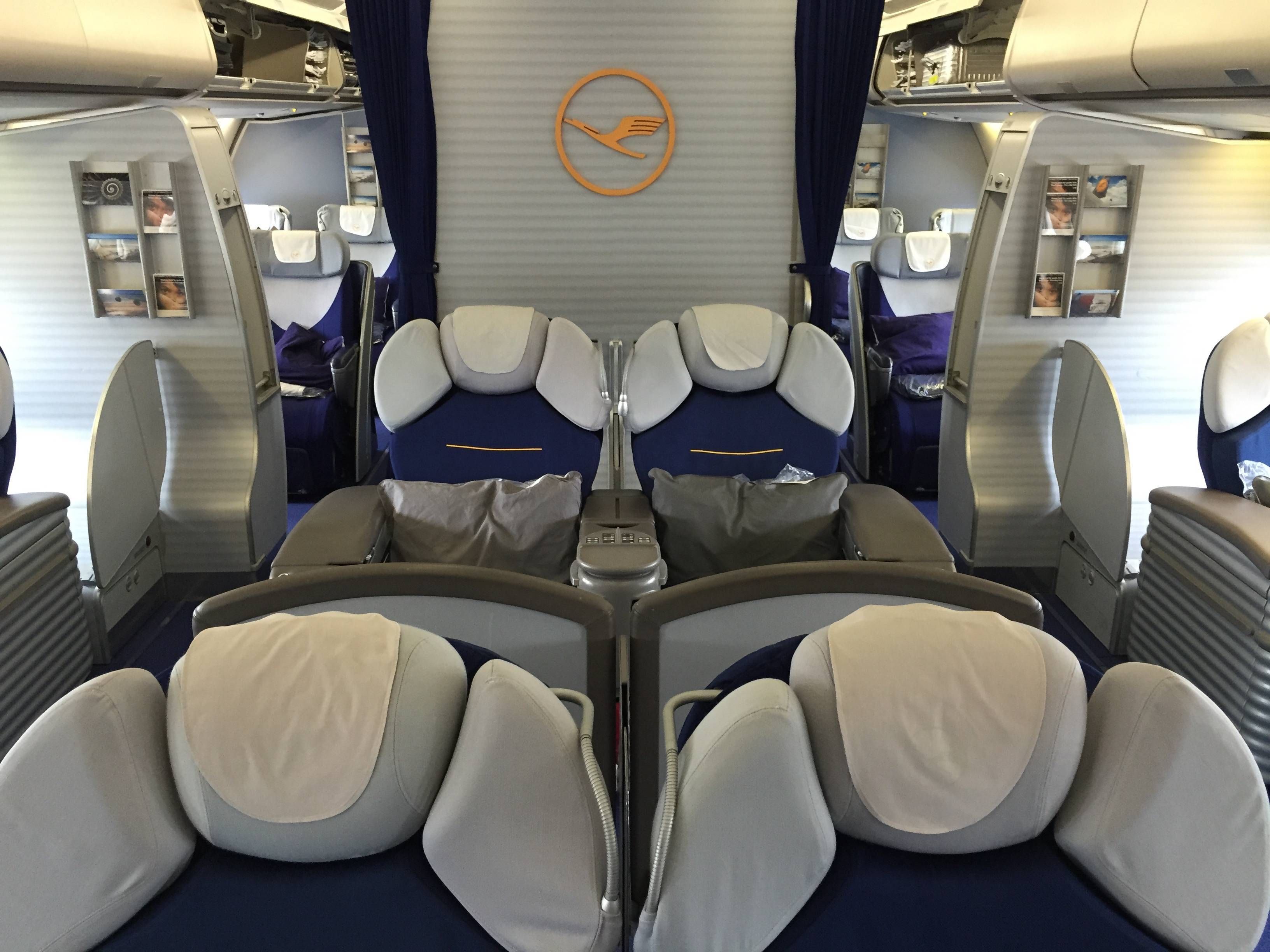 Lufthansa A340 First Class primeira classe passageirodeprimeira
