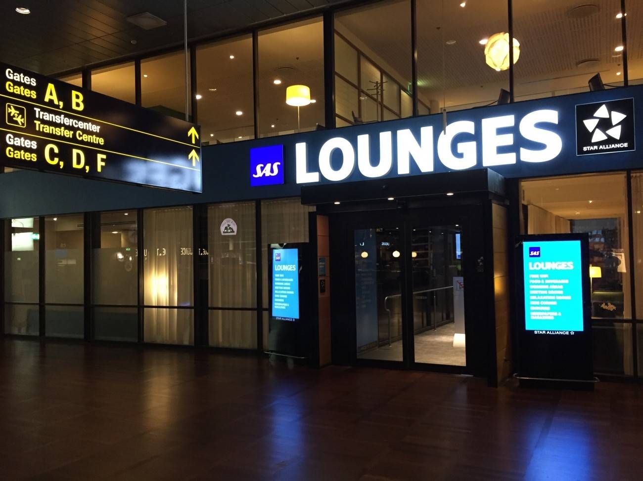 sas business lounge copenhagen sala vip
