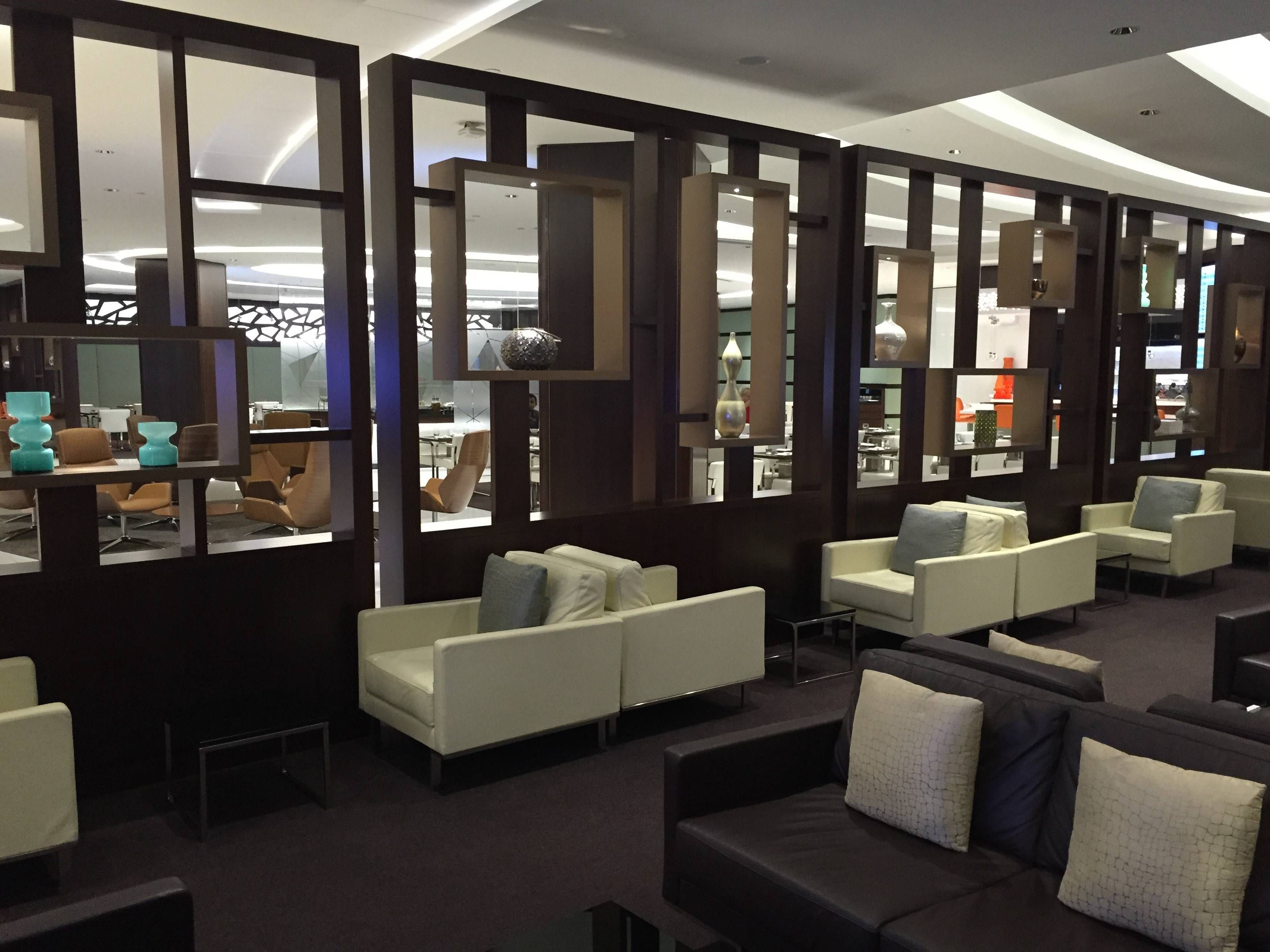 Etihad Premium Lounge Abu Dhabi - Passageiro de Primeira3