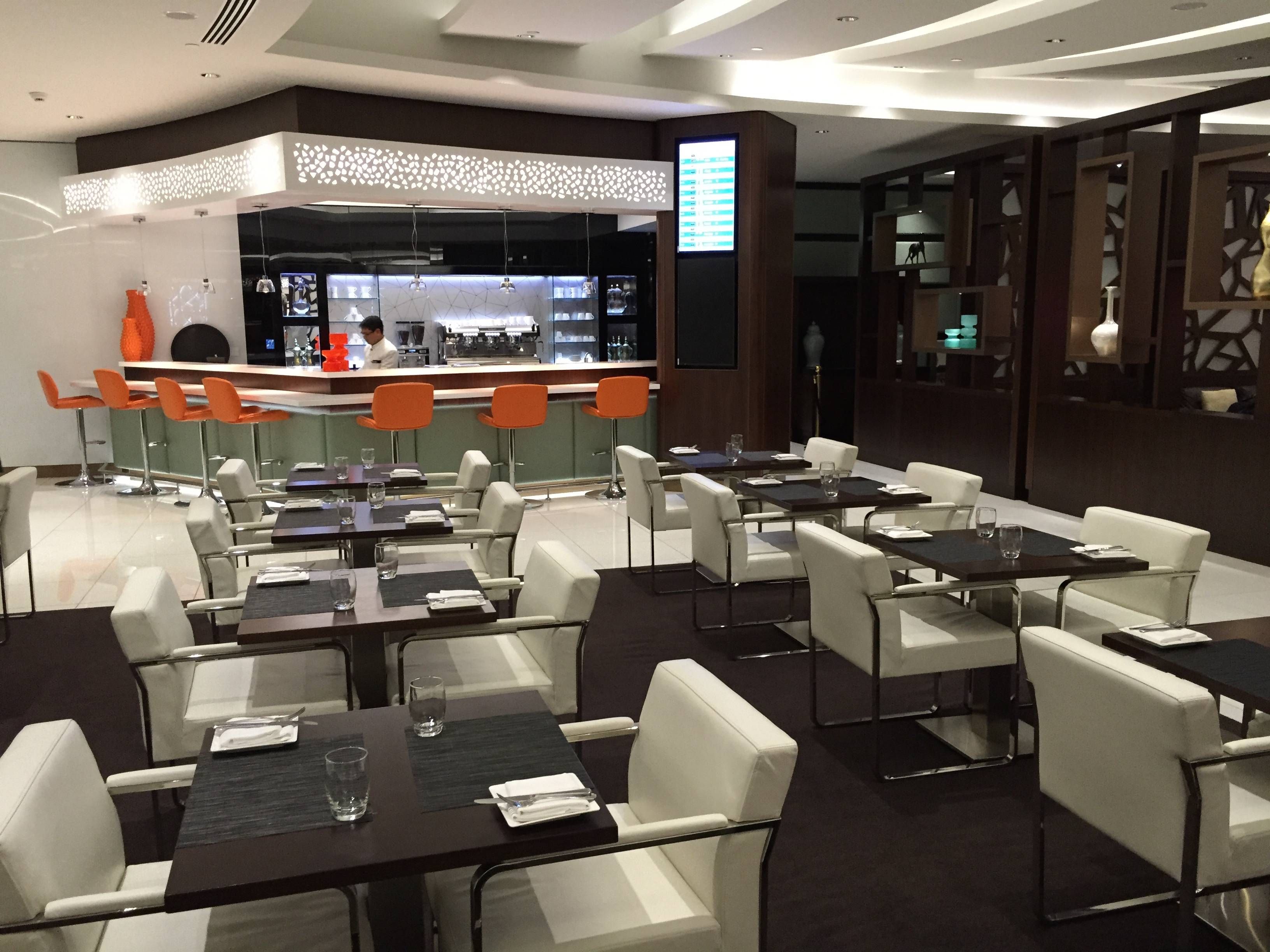 Etihad Premium Lounge Abu Dhabi - Passageiro de Primeira34