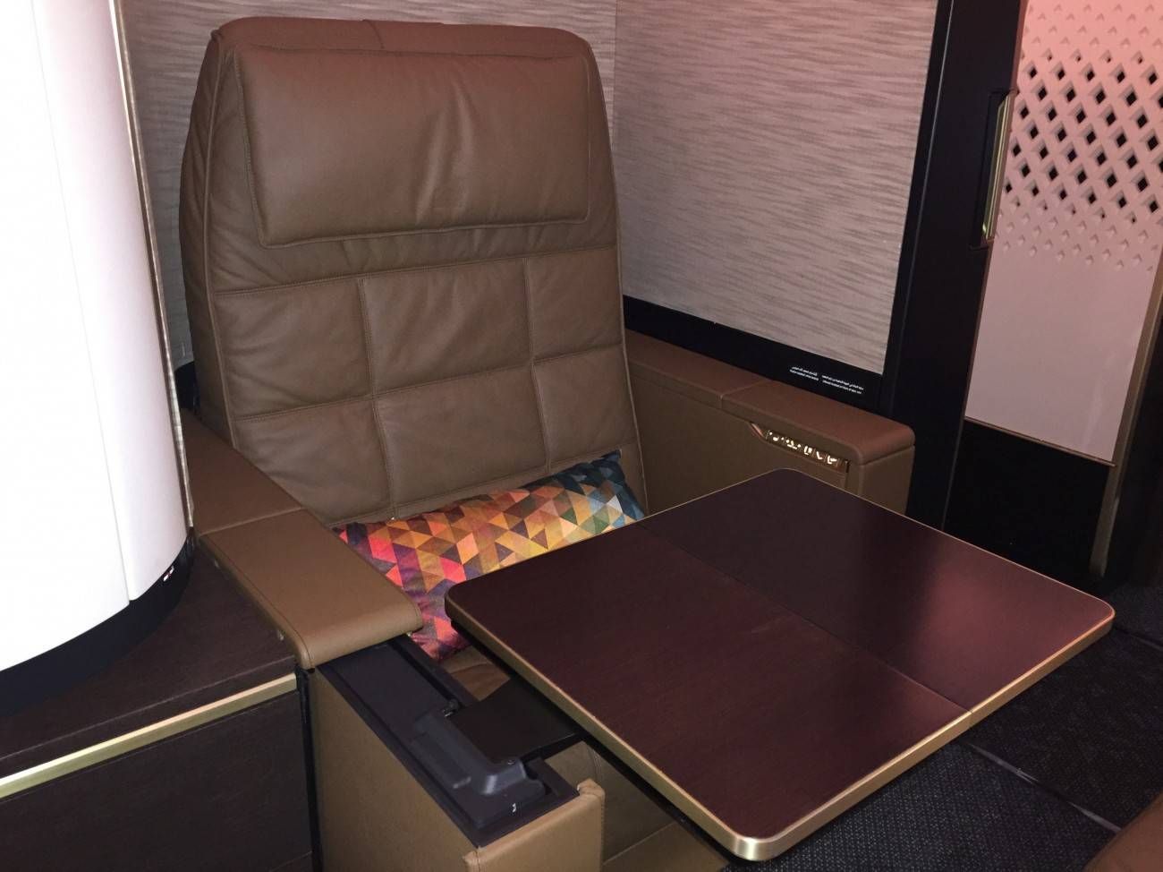 First Class Apartment A380 Etihad - PassageirodePrimeira32