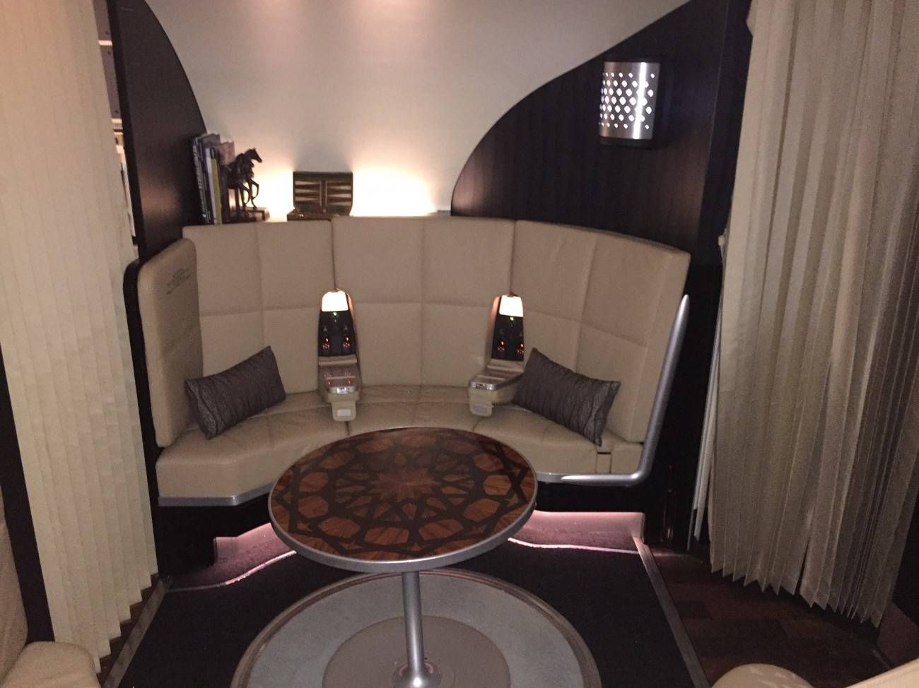 First Class Apartment A380 Etihad - PassageirodePrimeira47