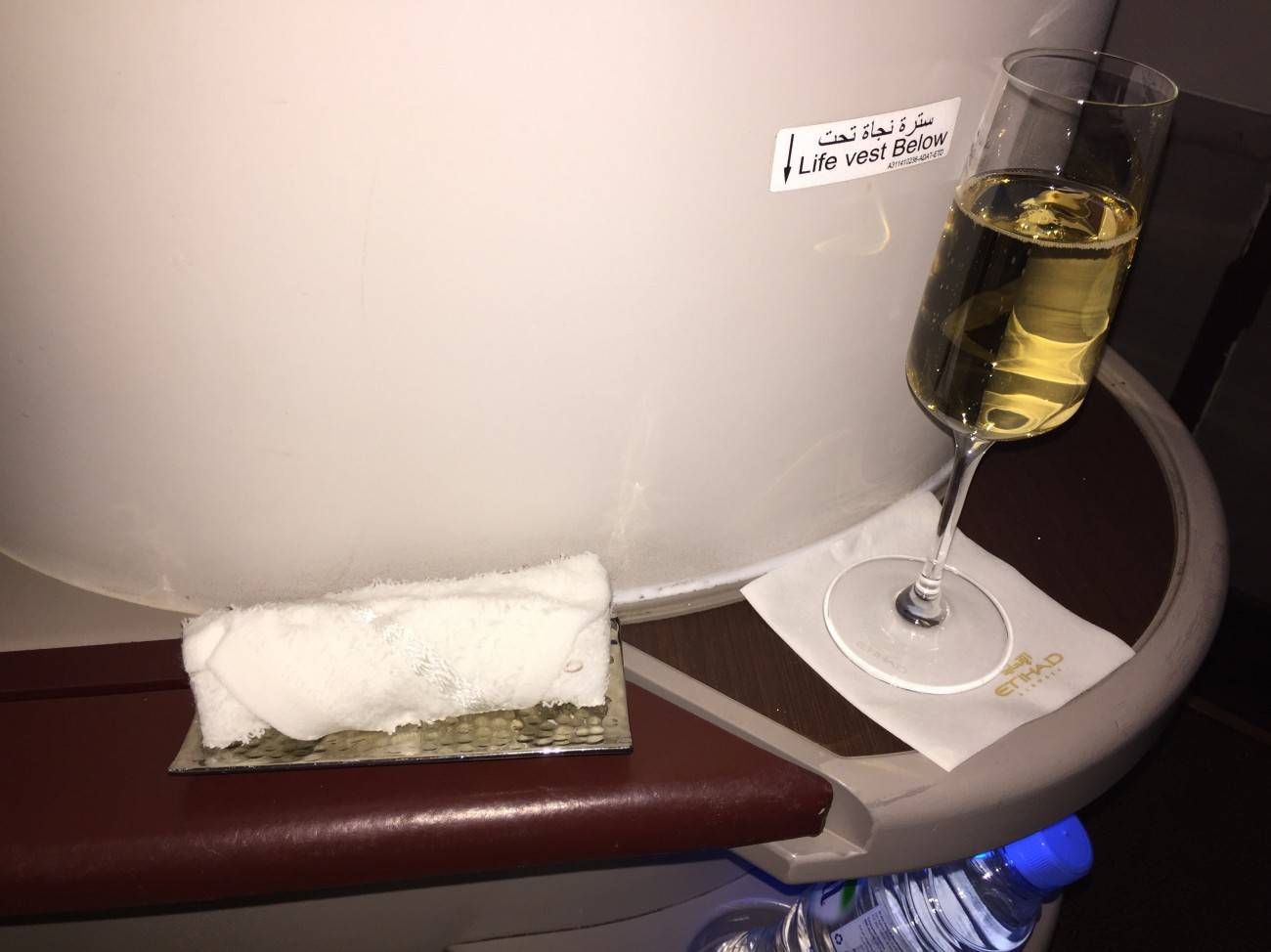 Jet Airways A330 Business Class Etihad Passageirodeprimeira -022