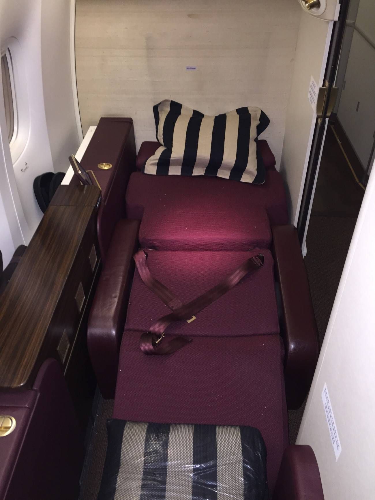 Jet Airways B777 First Class Etihad Passageiro de Primeira-23