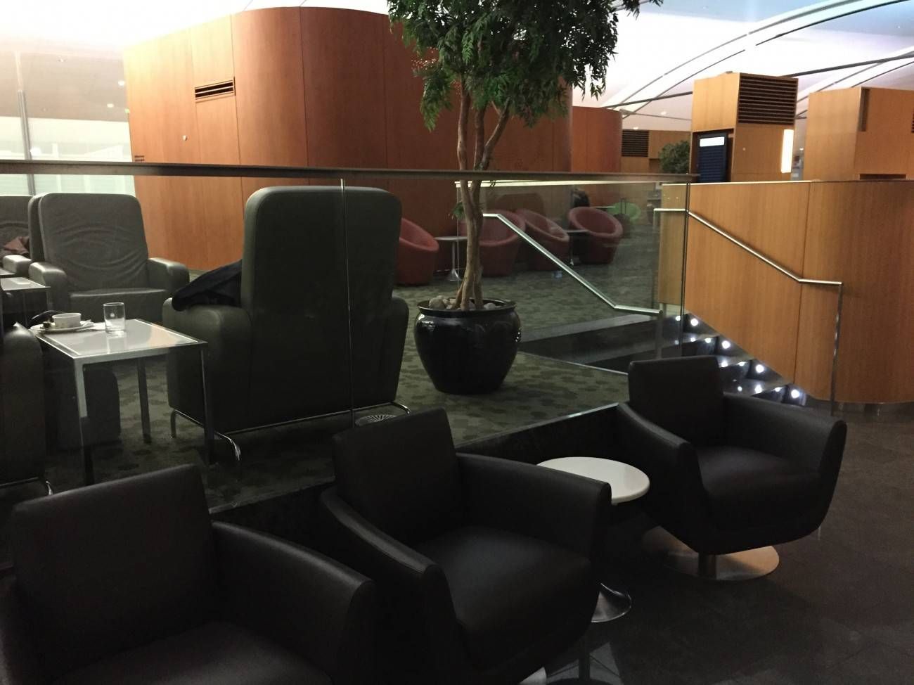Maple Leaf Lounge Toronto -04