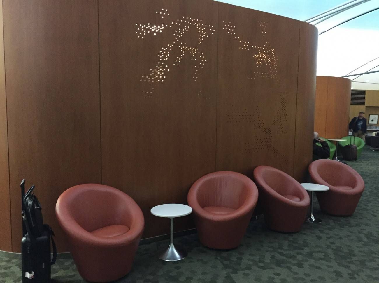 Maple Leaf Lounge Toronto -05