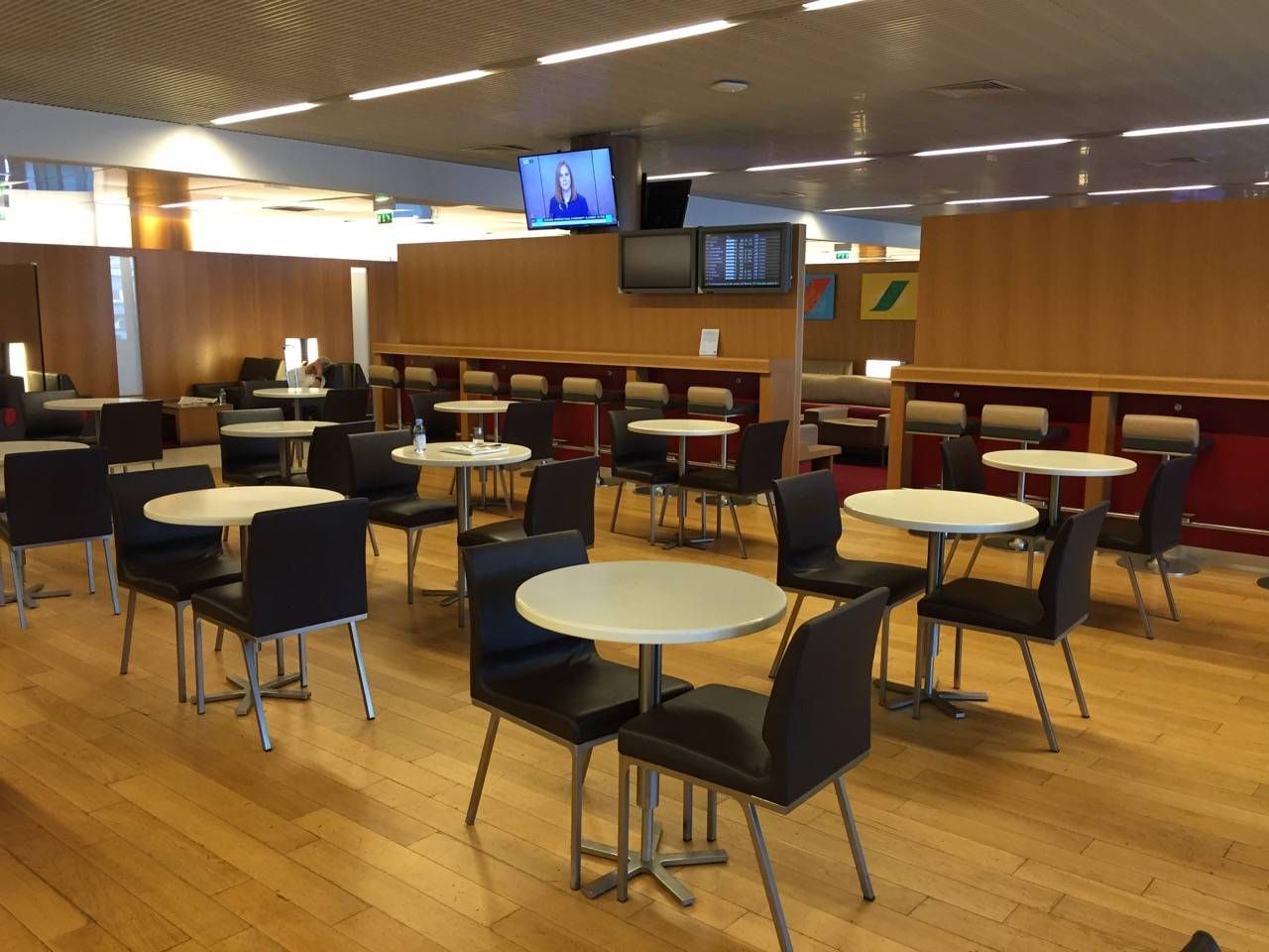 Air France Lounge Paris Terminal 2E-012
