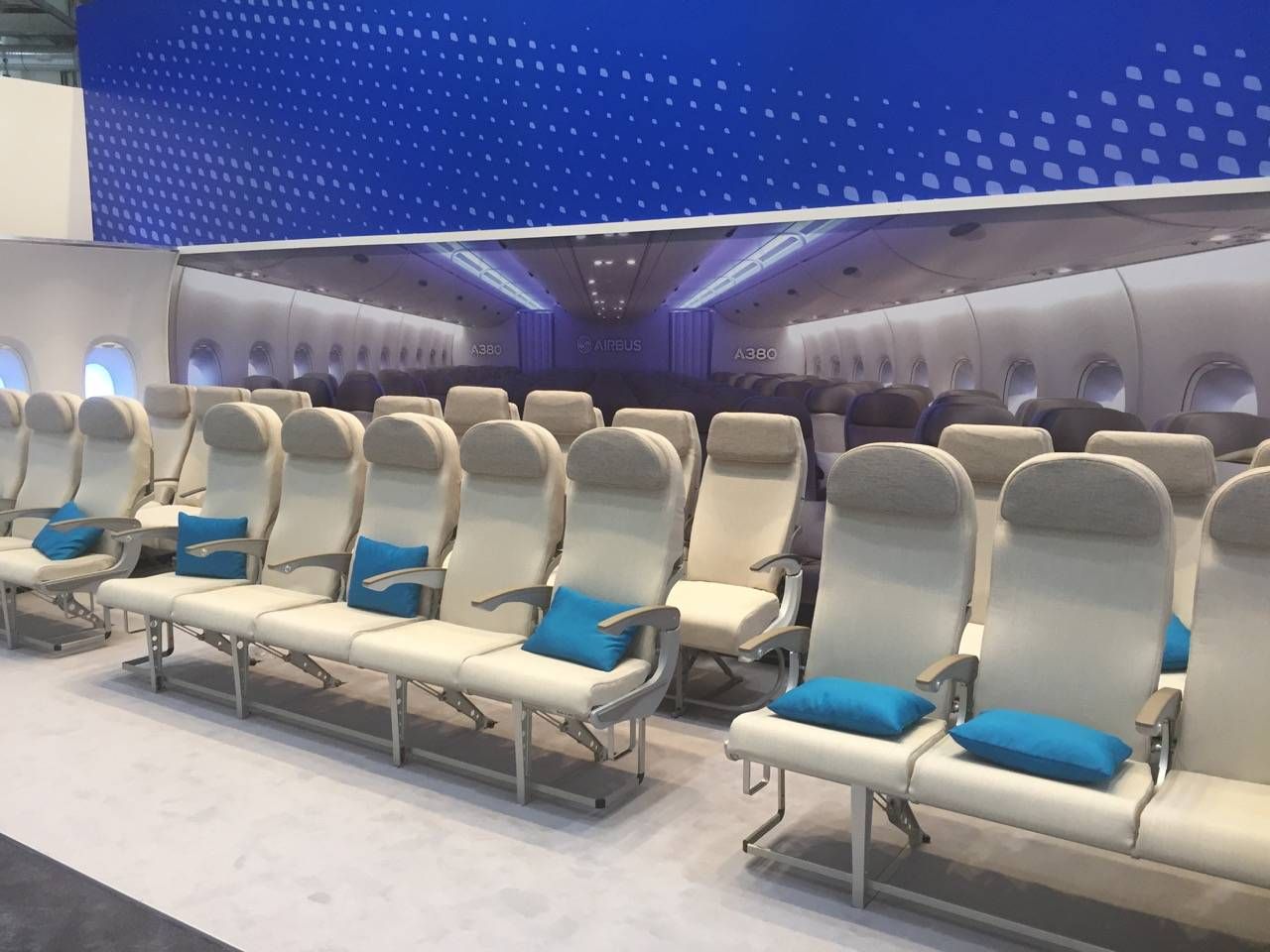 Aircraft Interiors Expo 2015-015