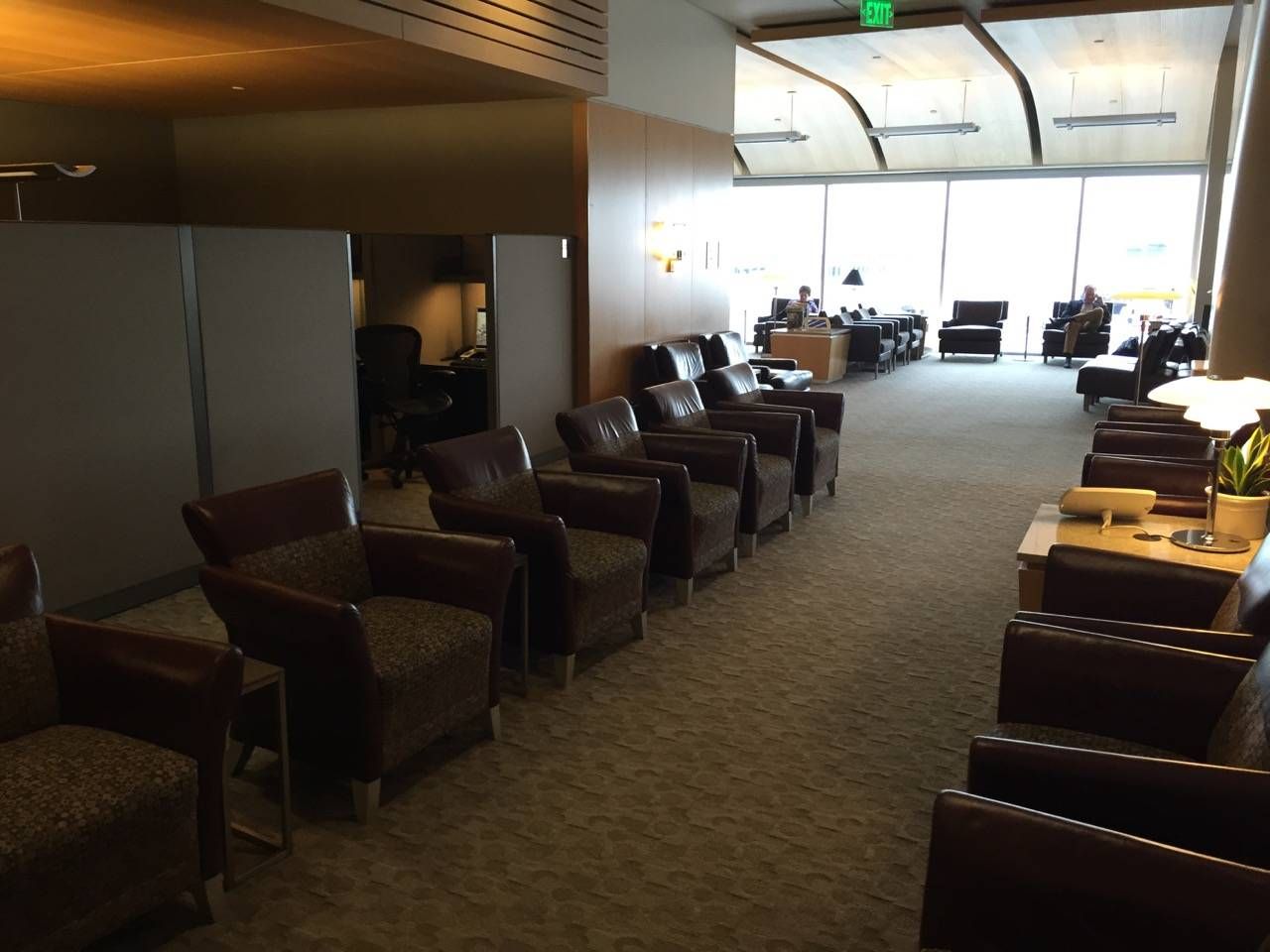 Admirals Club LAX-017