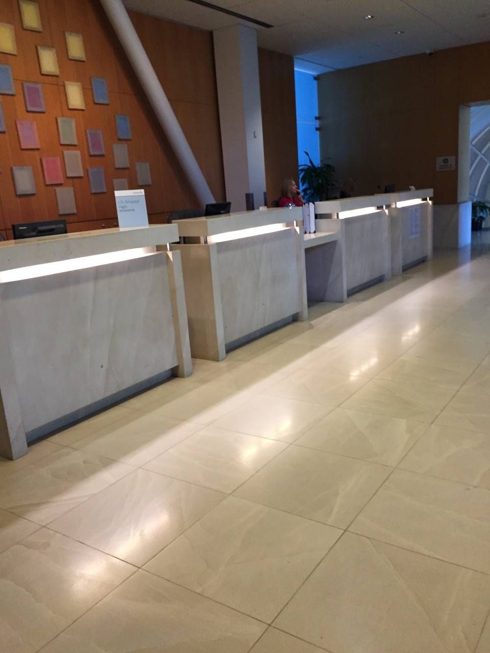 Admirals Club LAX-018