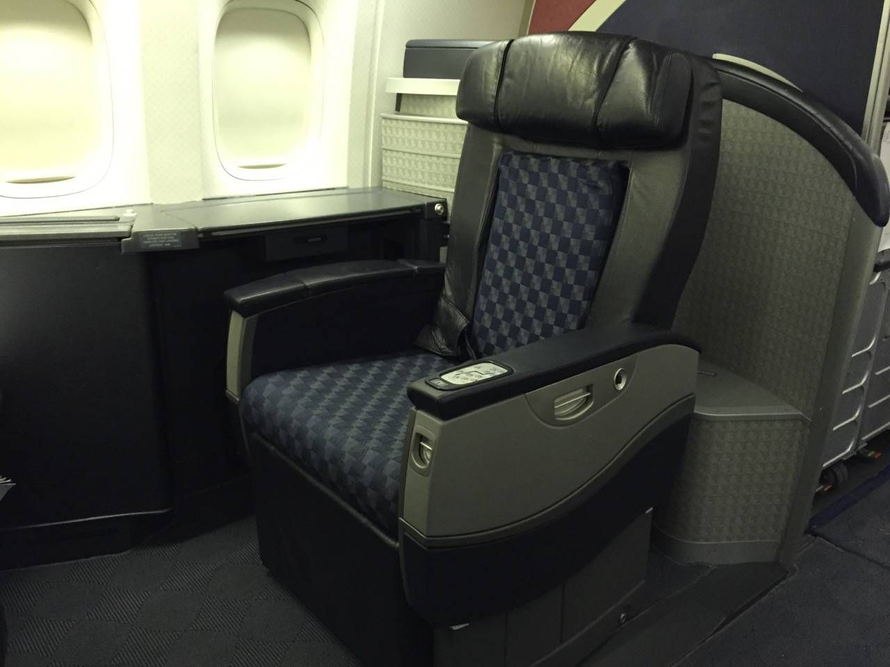 american first class b777-200