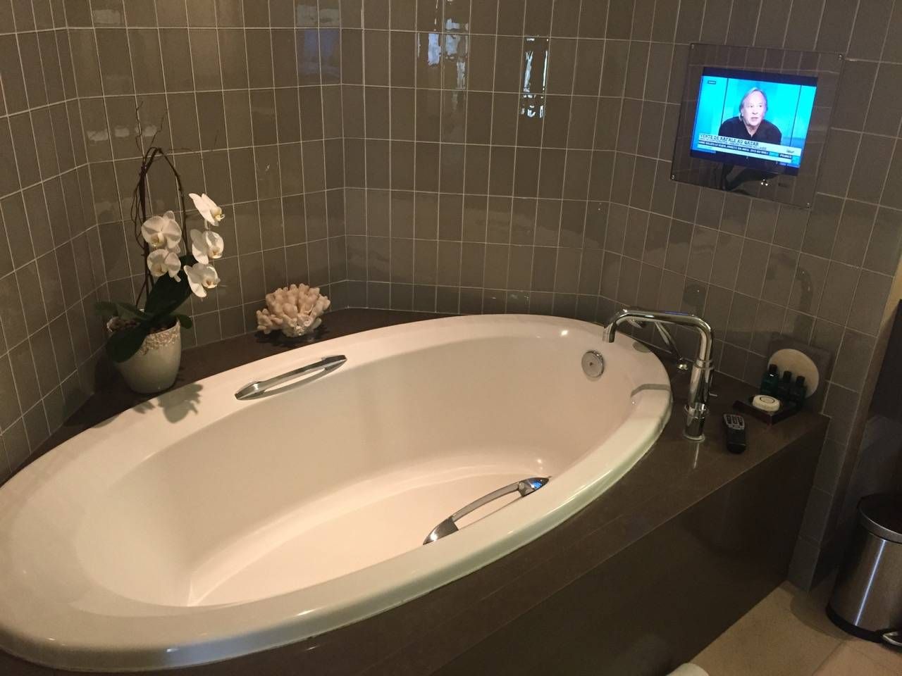 Sofitel Los Angeles-011
