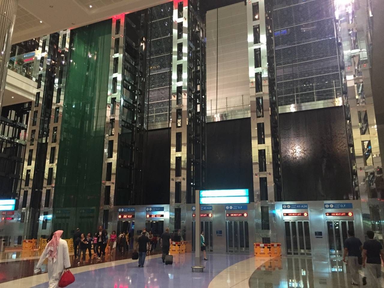 Emirates First Class Lounge Dubai -014