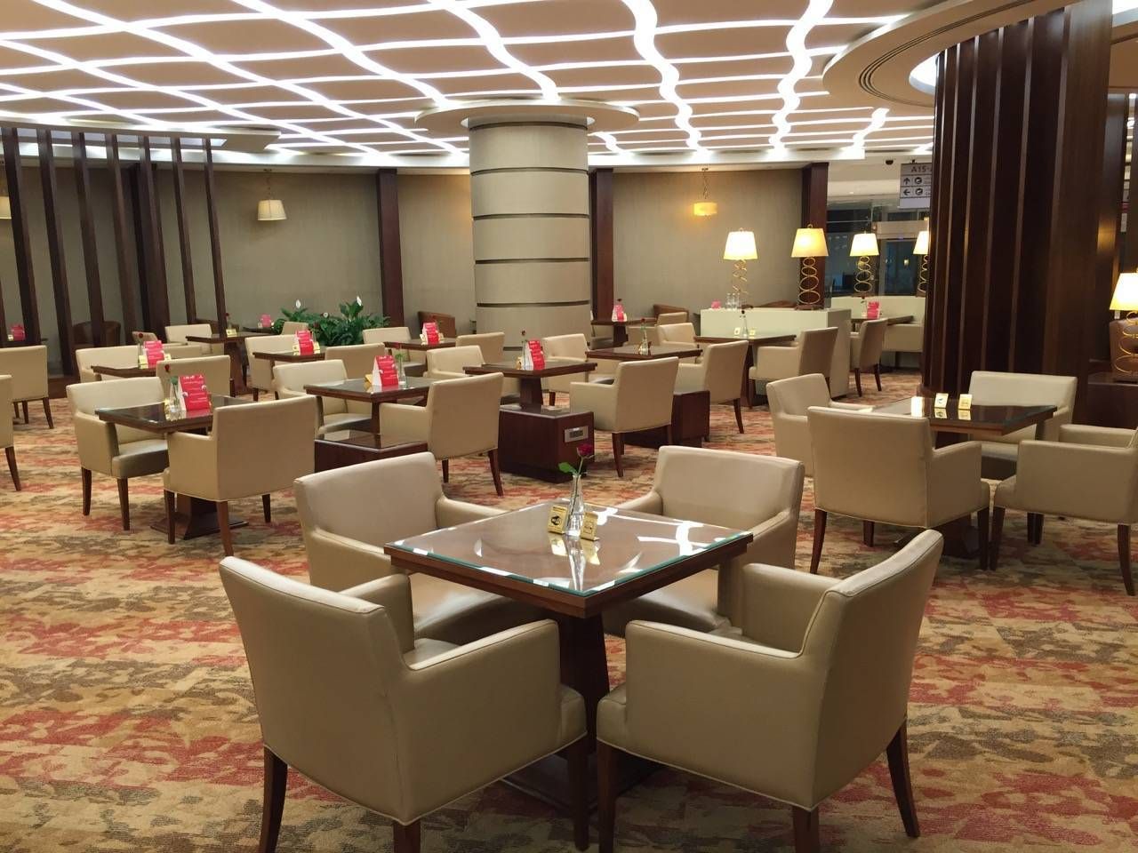 Emirates First Class Lounge Dubai -037