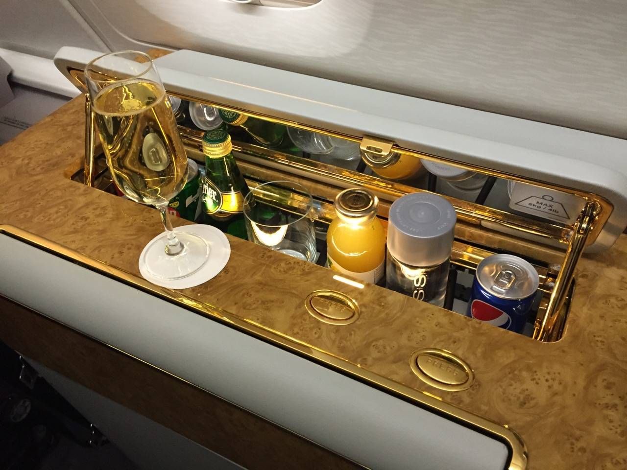 Emirates First Class PVG-DXB-016