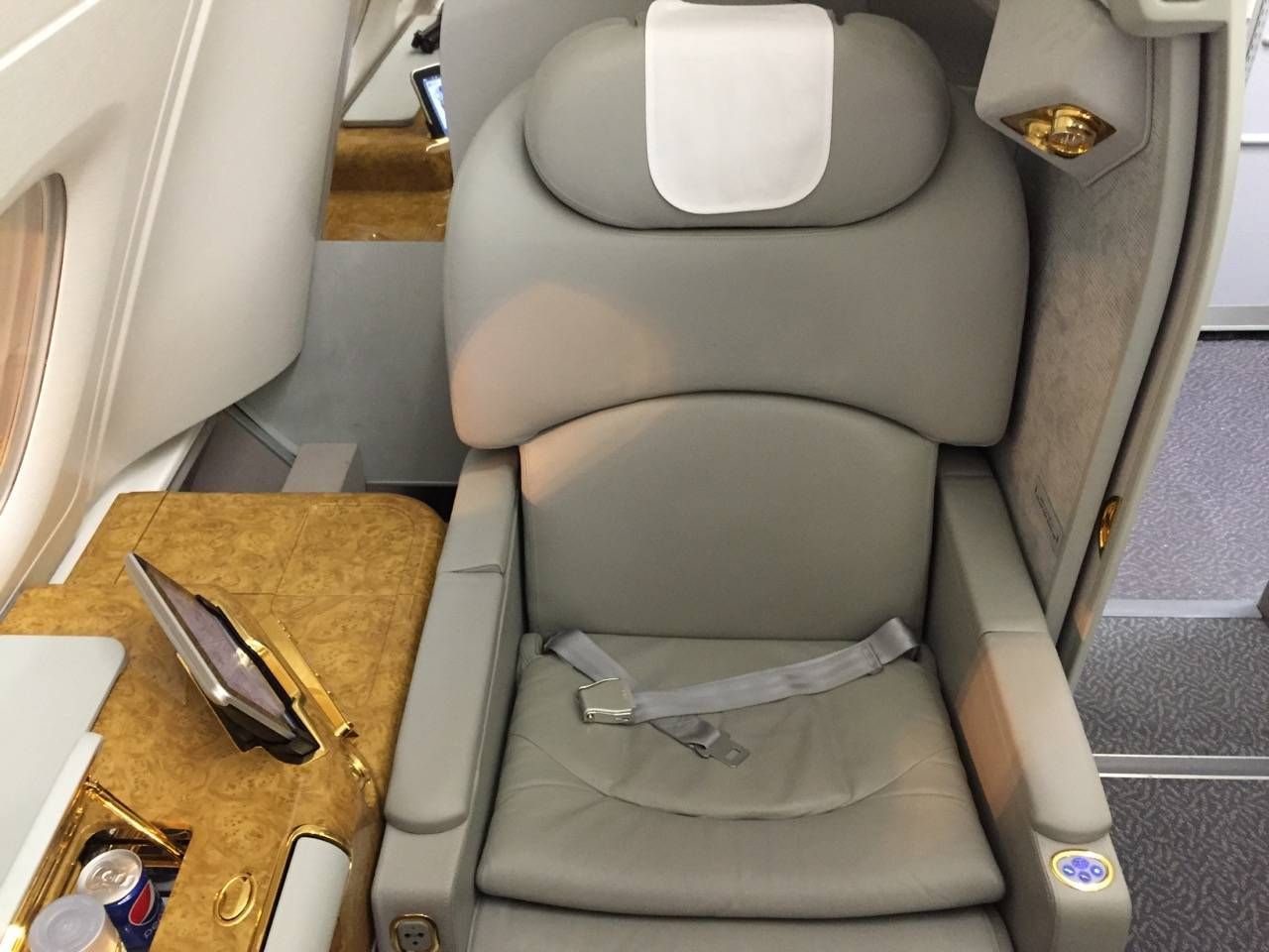 Emirates First Class PVG-DXB-018