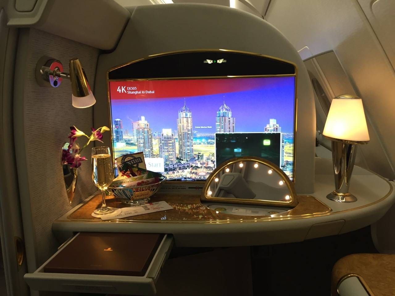 Emirates First Class PVG-DXB-024