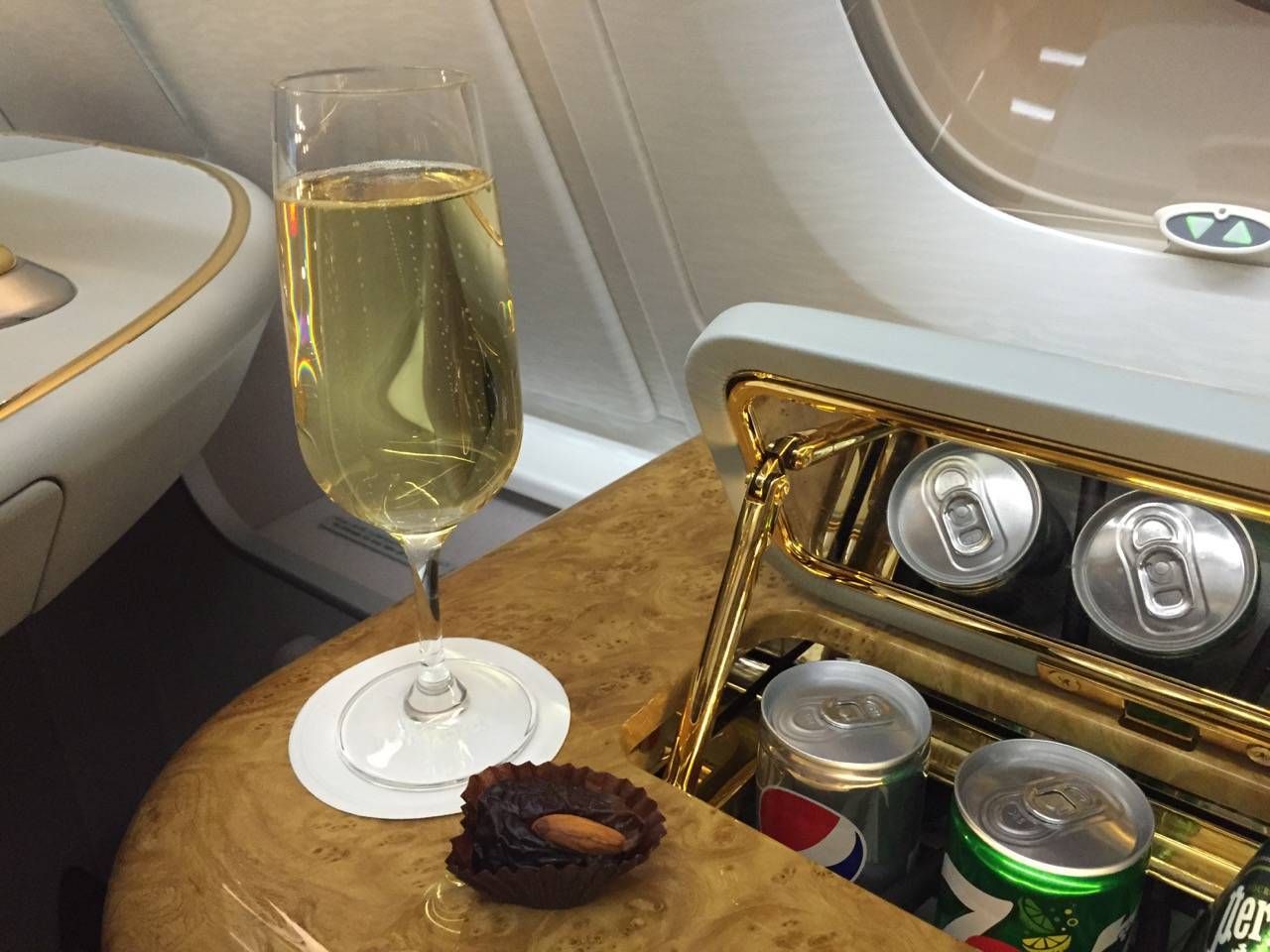 Emirates First Class PVG-DXB-025