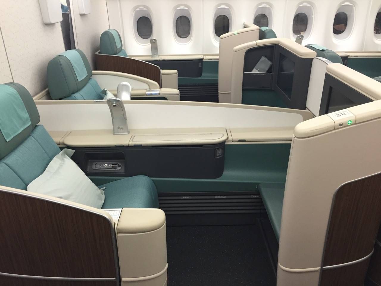 Korean Air First Class A380-010