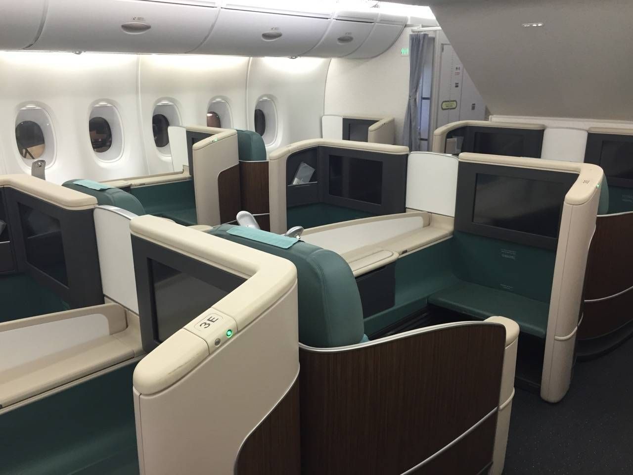 Korean Air First Class A380-014
