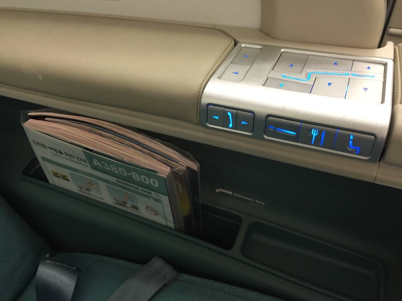 Korean Air First Class A380-021