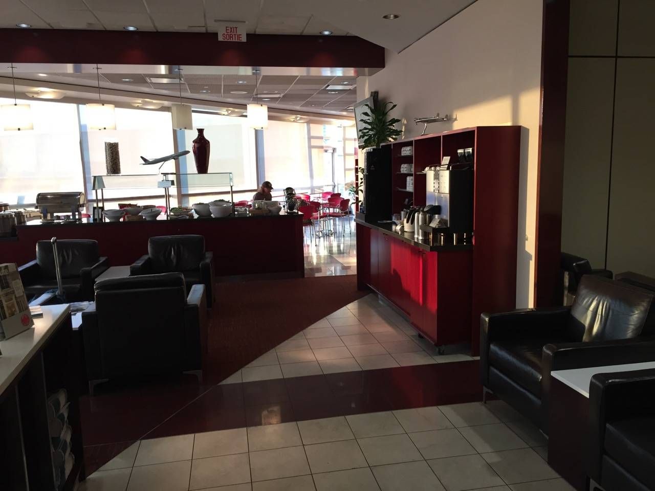 Air Canada VIP Lounge Vancouver -03