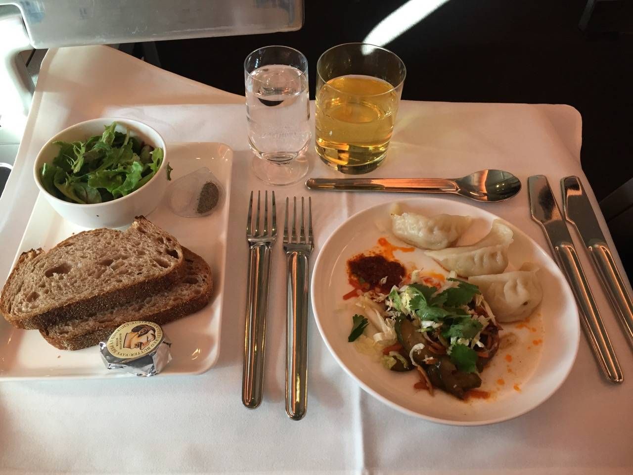 Qantas B747 Business Class-028