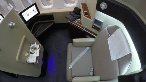 Primeira Classe da Qantas no A380 - Londres para Dubai
